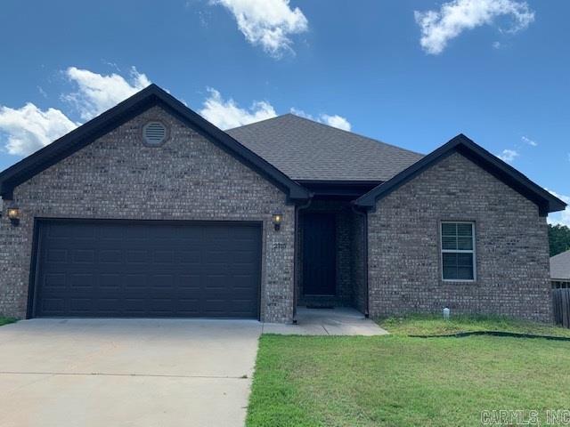 Gorgeous home in Bryant school district. Fenced in back yard! Subdivision has a small playground for the kids!