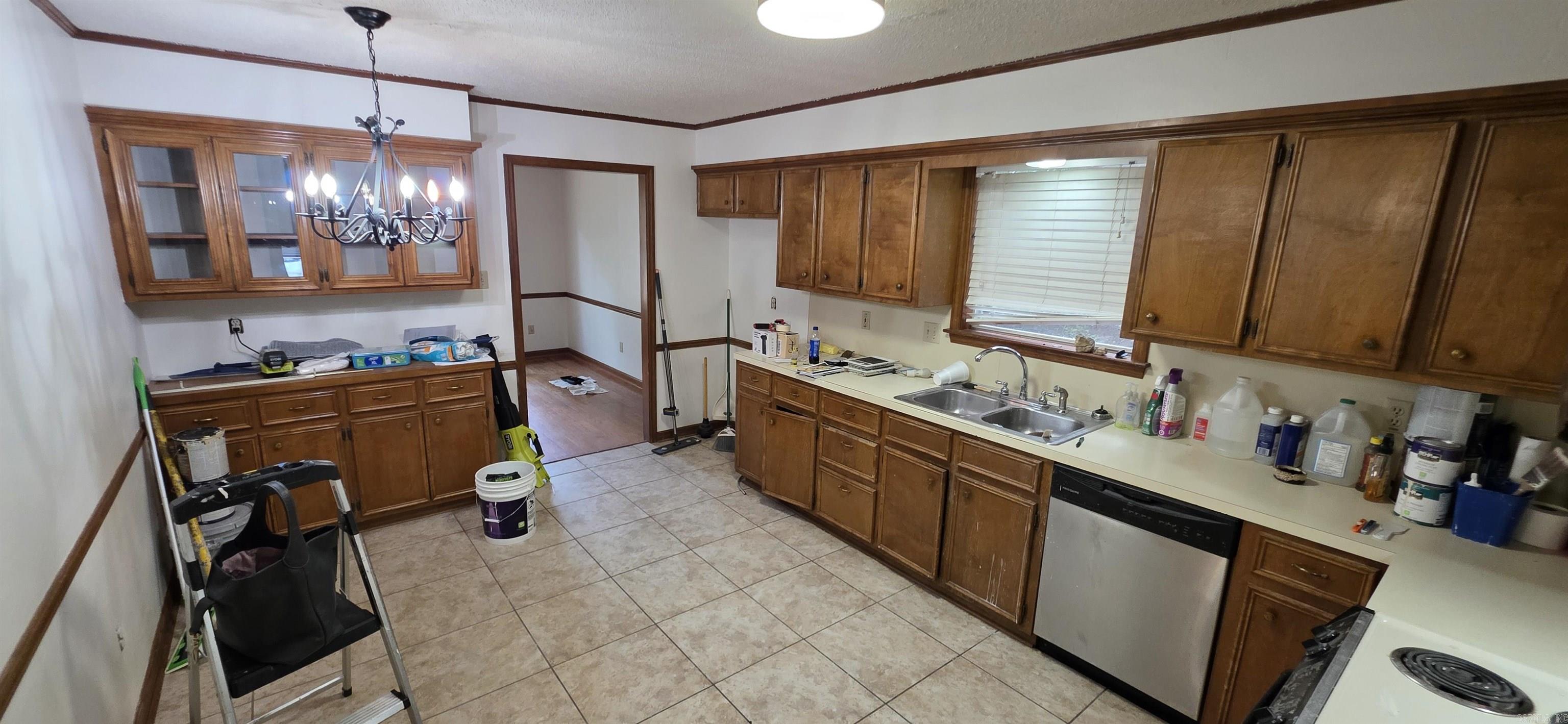 MARLOWE MANOR - Residential