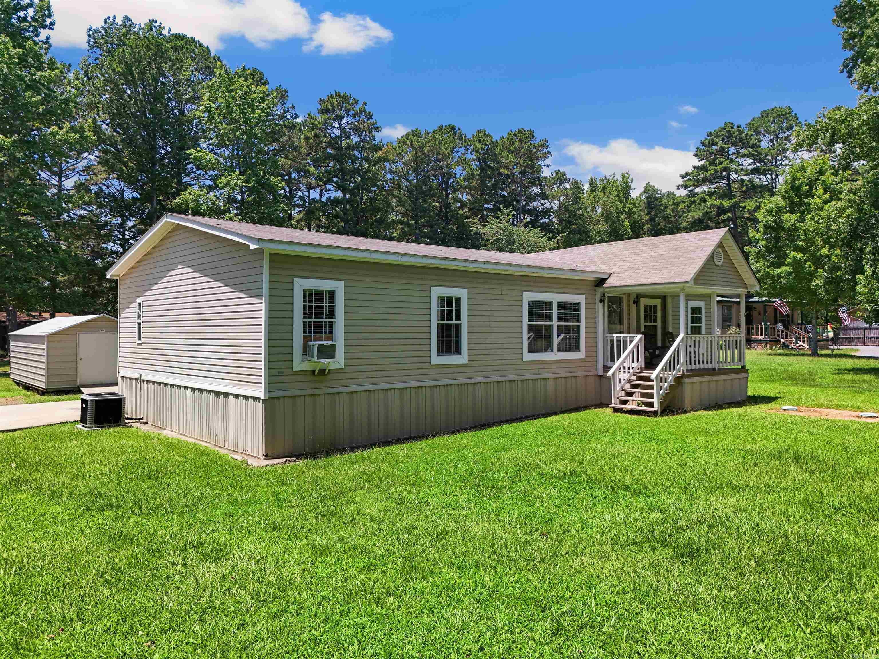 LOBLOLLY ACRES - Residential