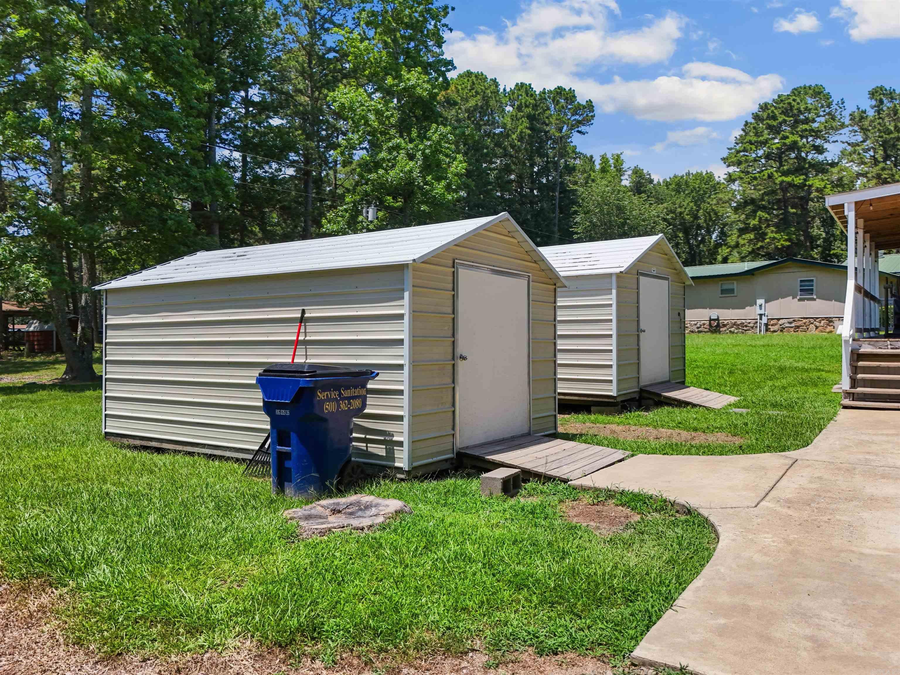 LOBLOLLY ACRES - Residential