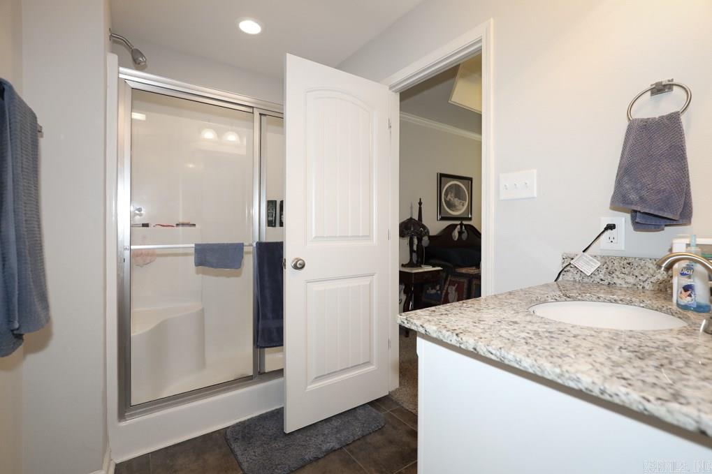 OAKTREE PLACE - Residential