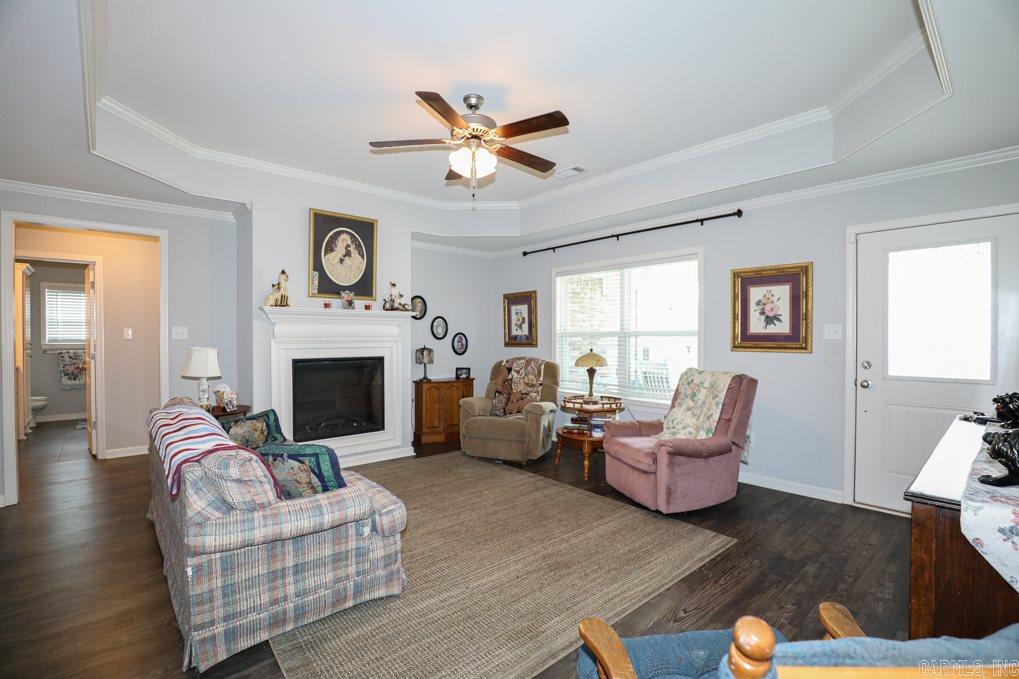 OAKTREE PLACE - Residential