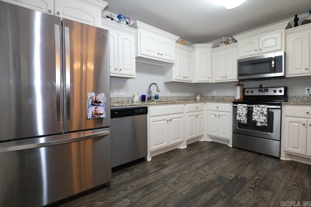 OAKTREE PLACE - Residential