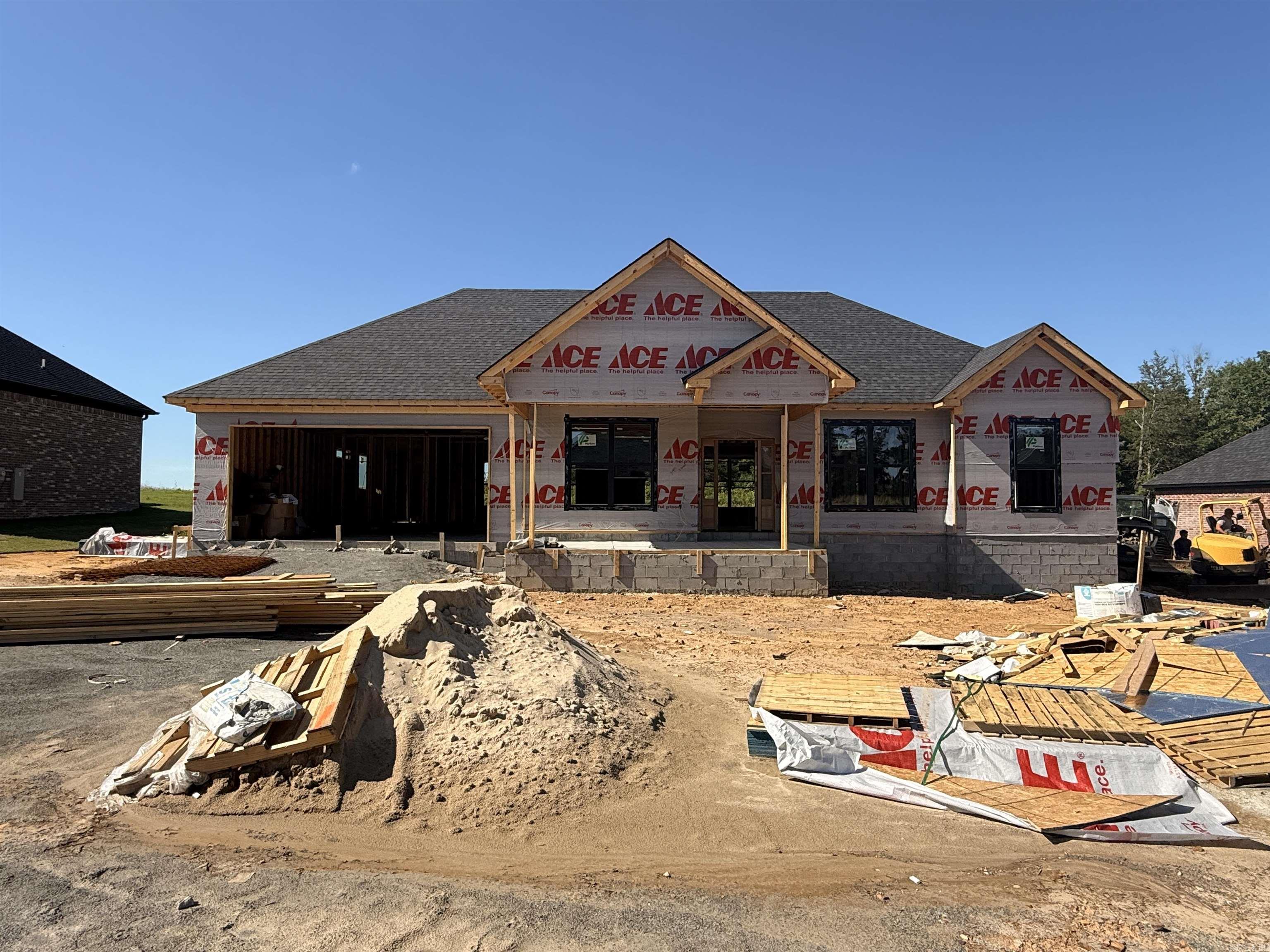 Beautiful new construction home in the desirable Hidden Valley Estates Subdivision. This home is currently under construction. It will be a 4 bed, 2 bath with a thoughtfully planned out layout with 1810 sqft. Will be fully fenced. Under contract before listing.