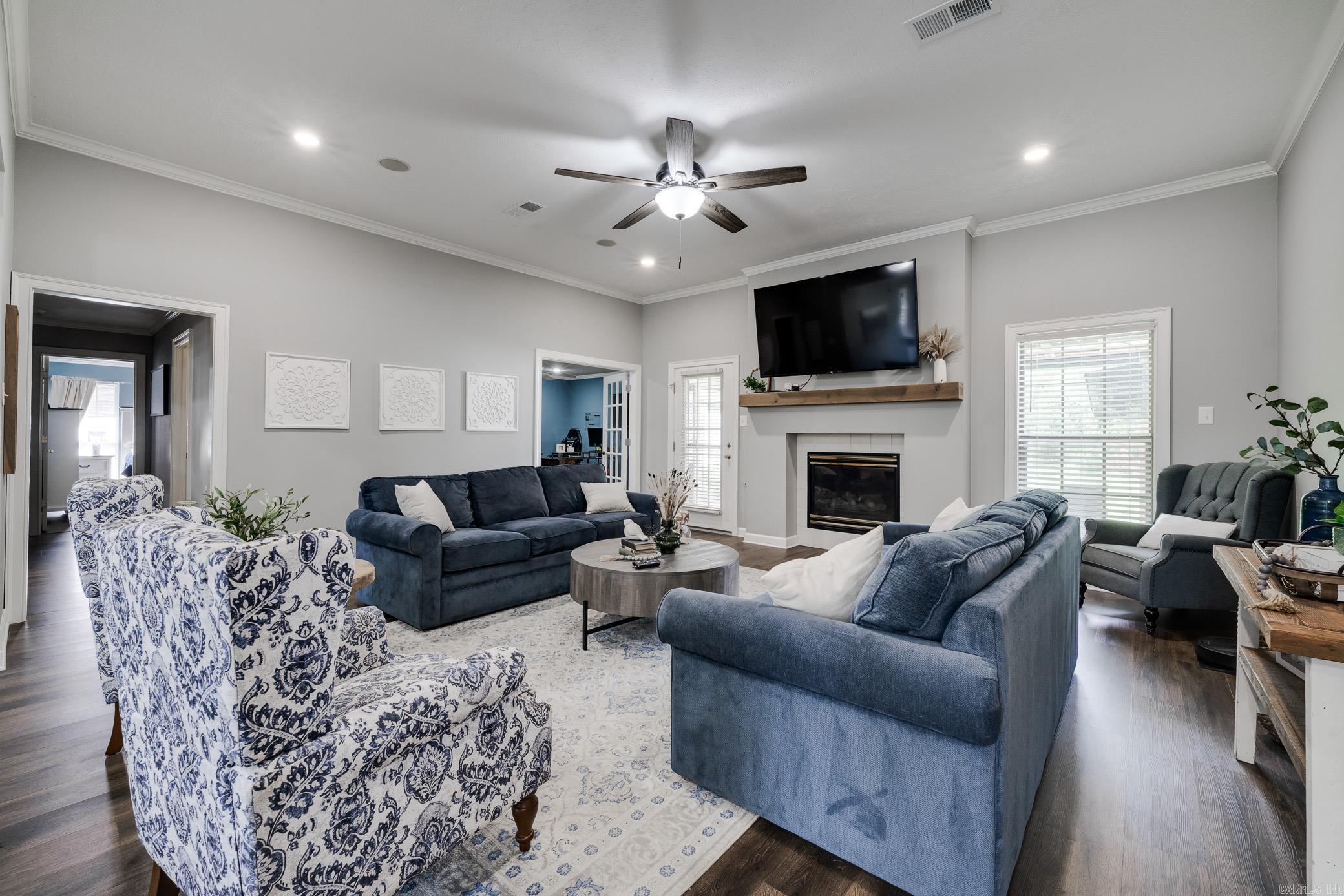 HICKORY CREEK - Residential