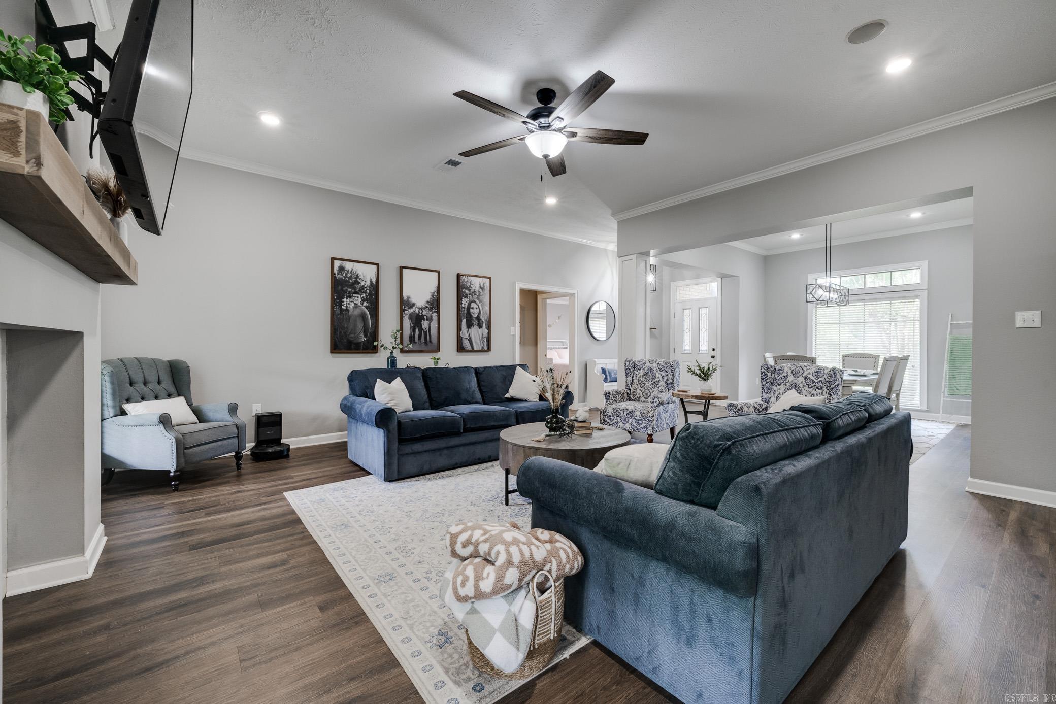 HICKORY CREEK - Residential
