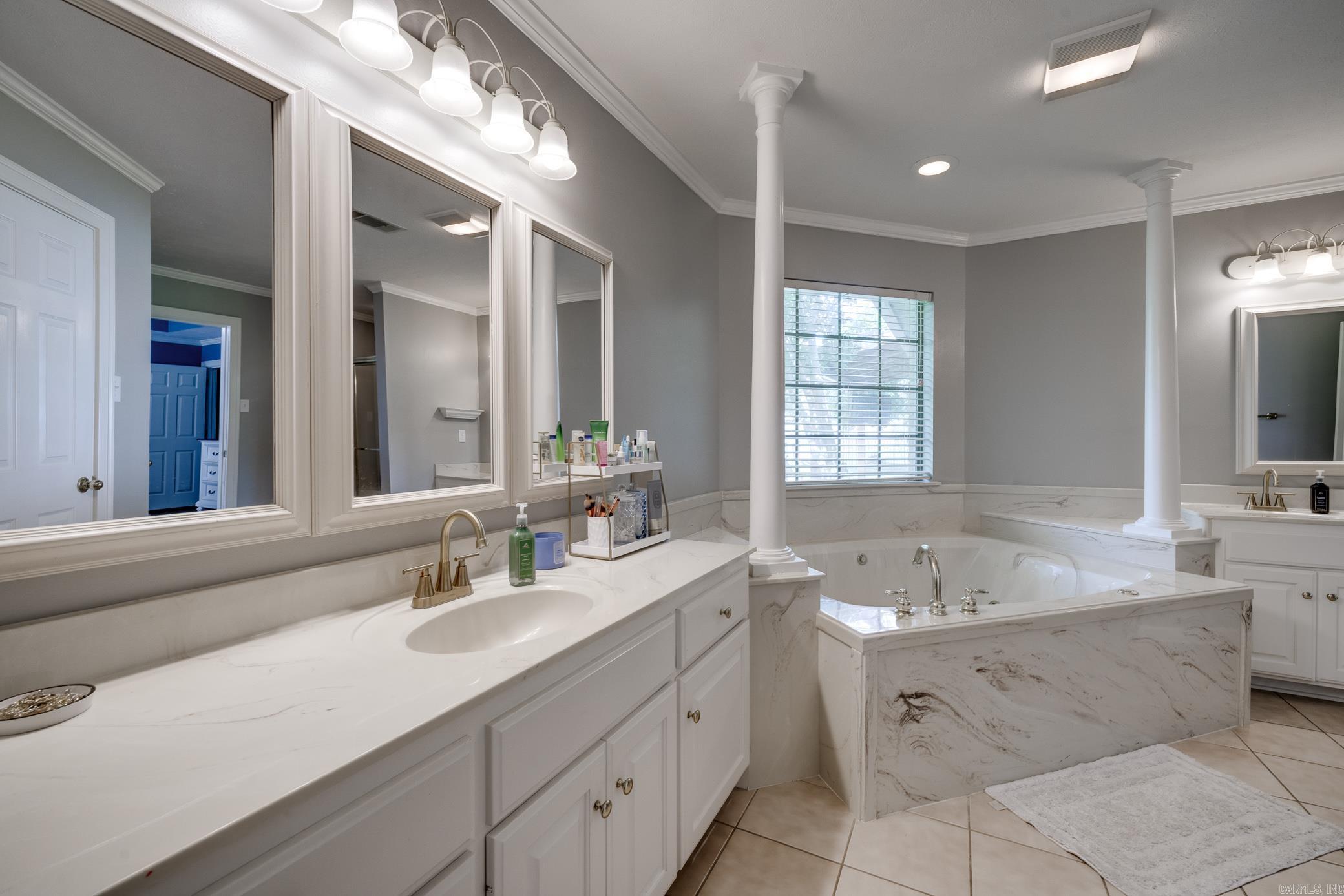 HICKORY CREEK - Residential