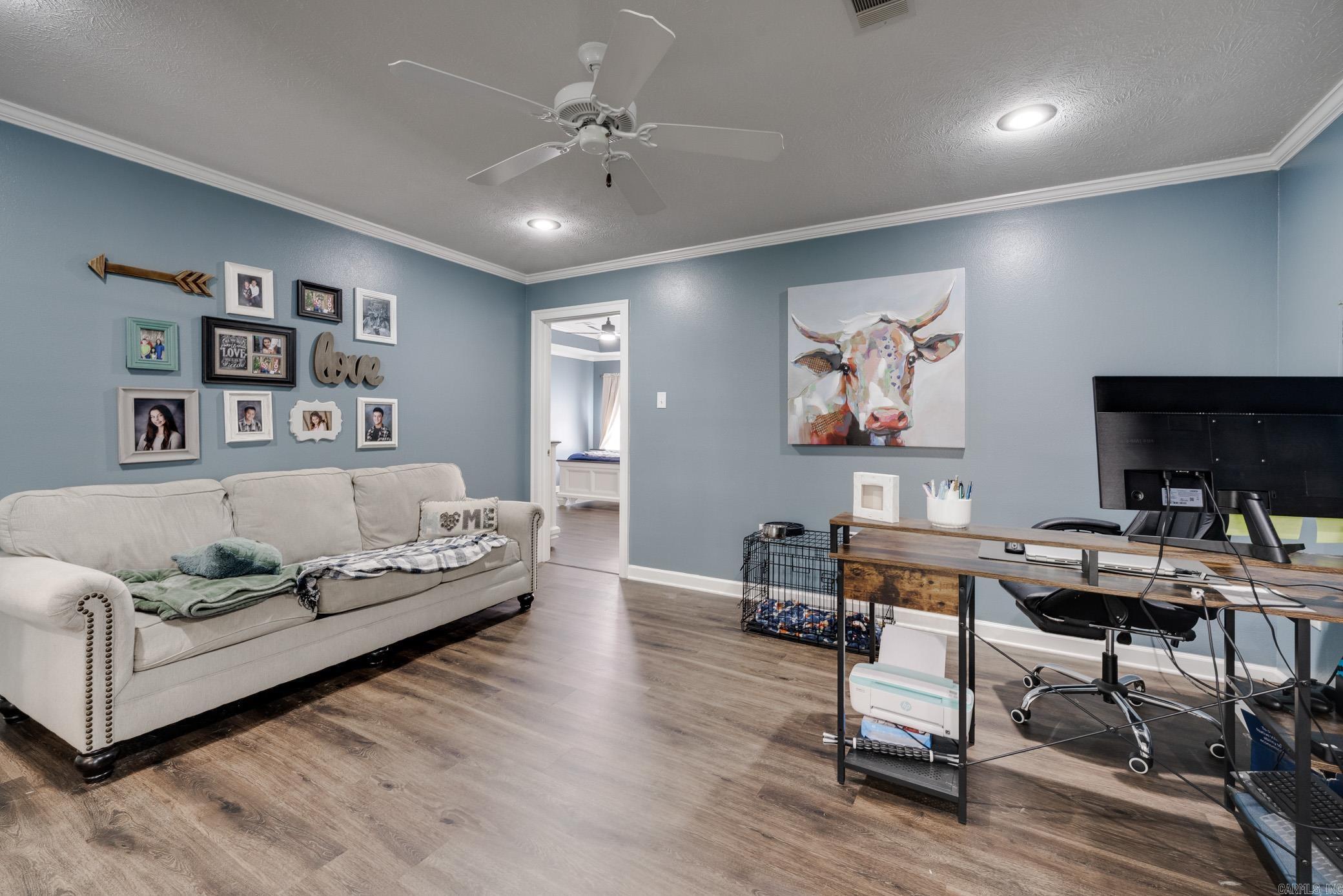 HICKORY CREEK - Residential