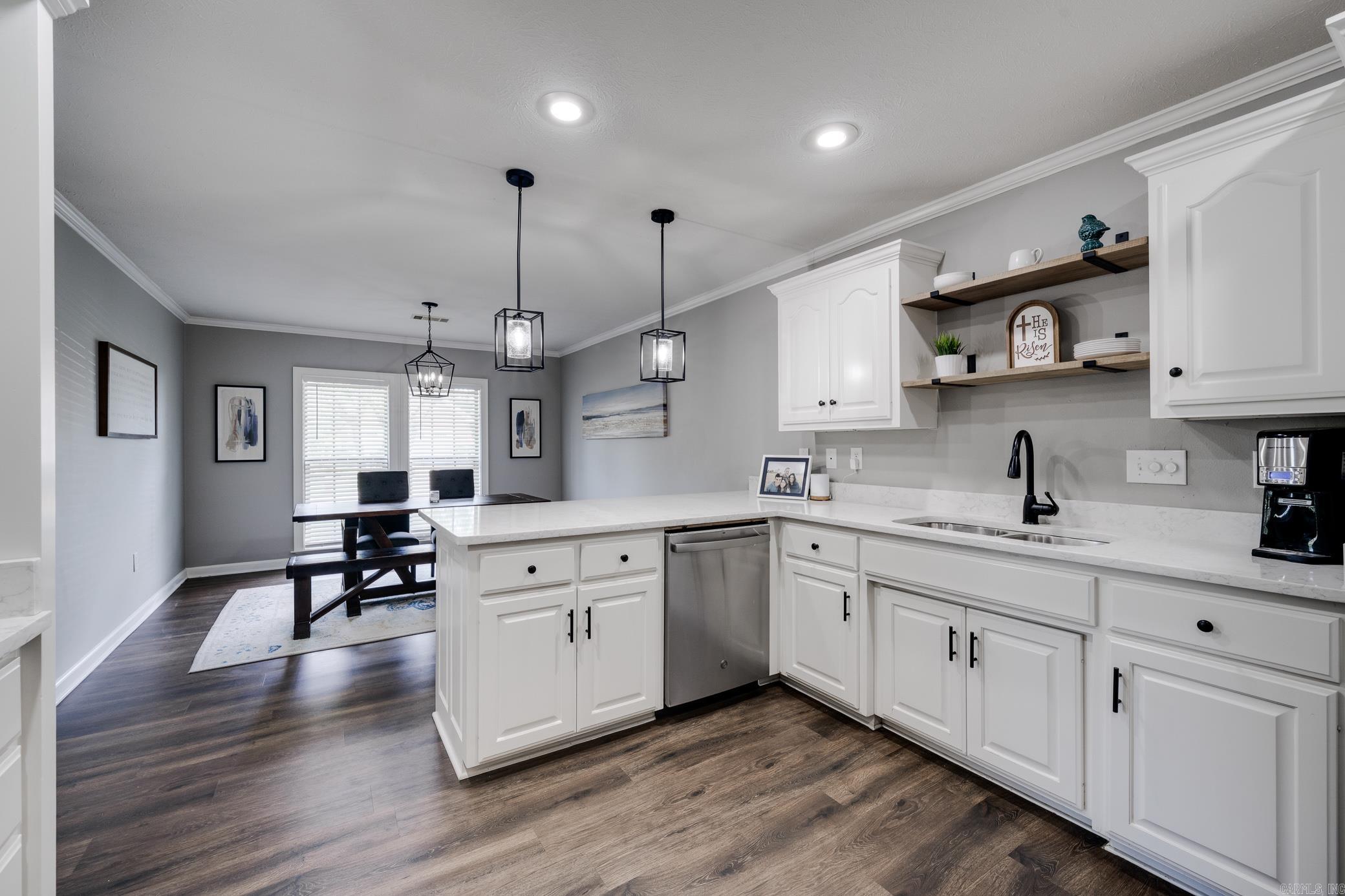 HICKORY CREEK - Residential