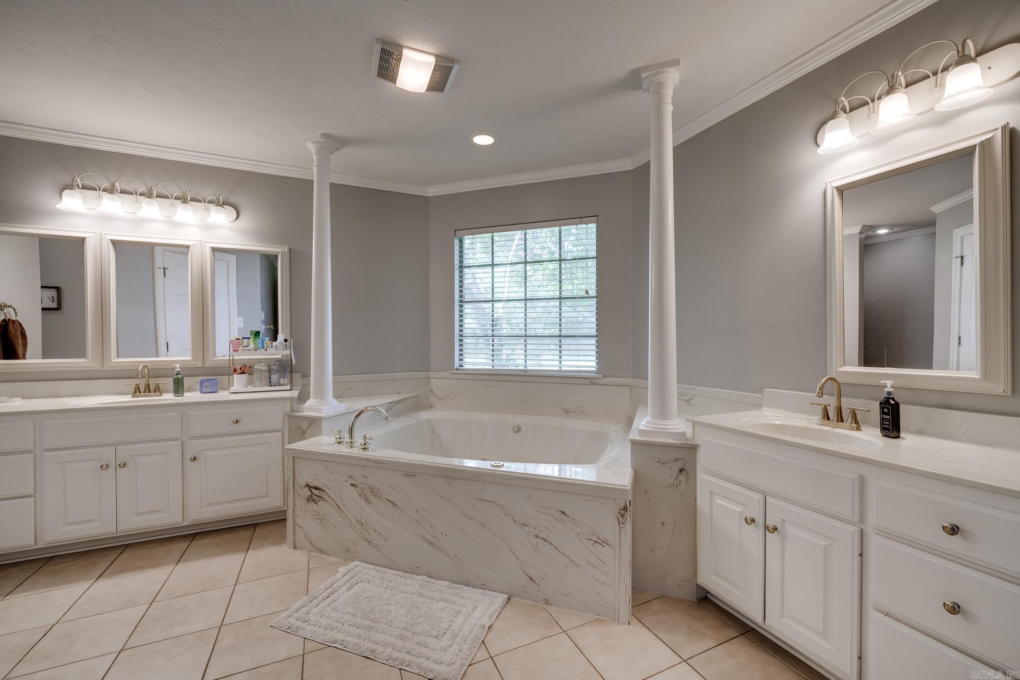HICKORY CREEK - Residential