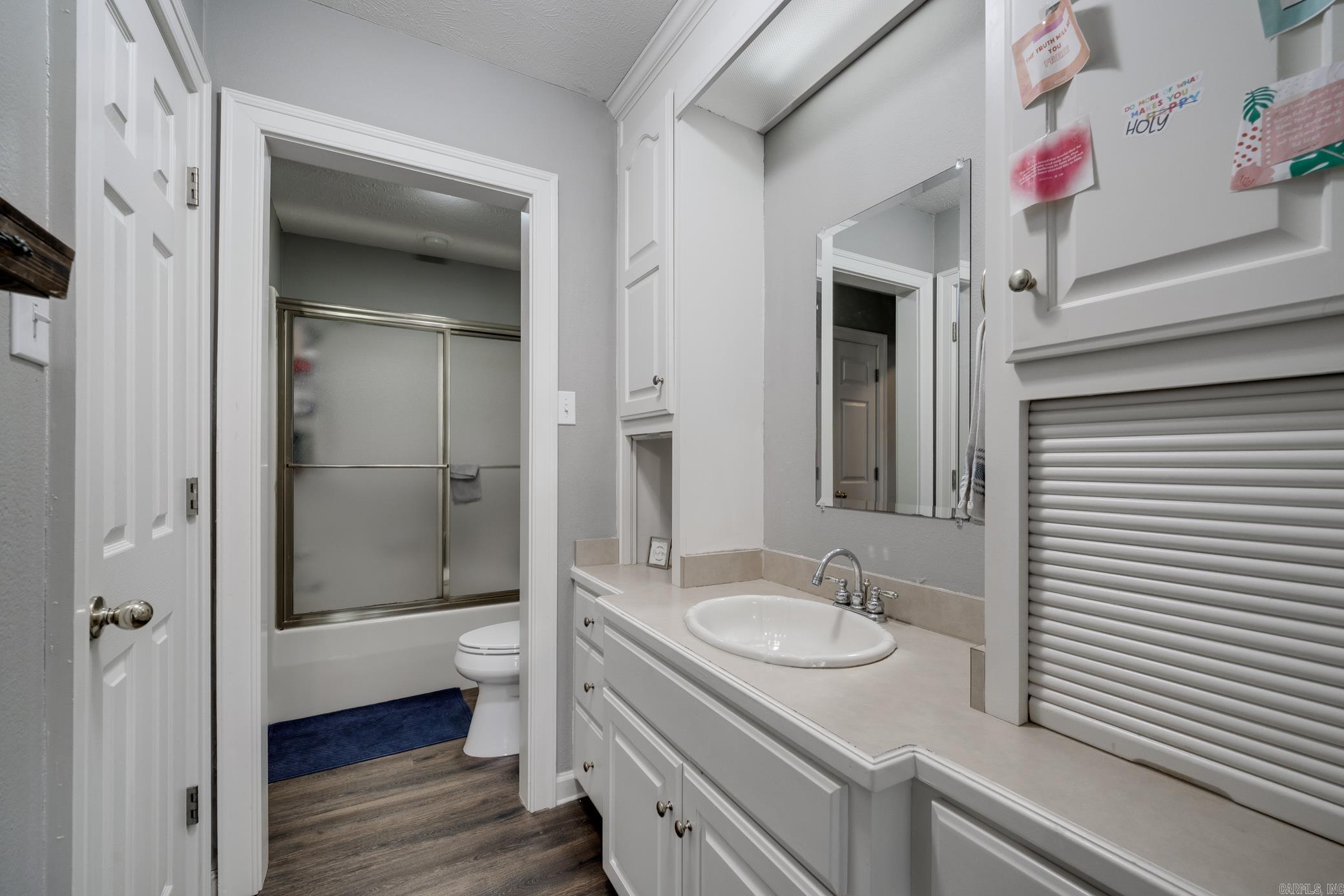 HICKORY CREEK - Residential