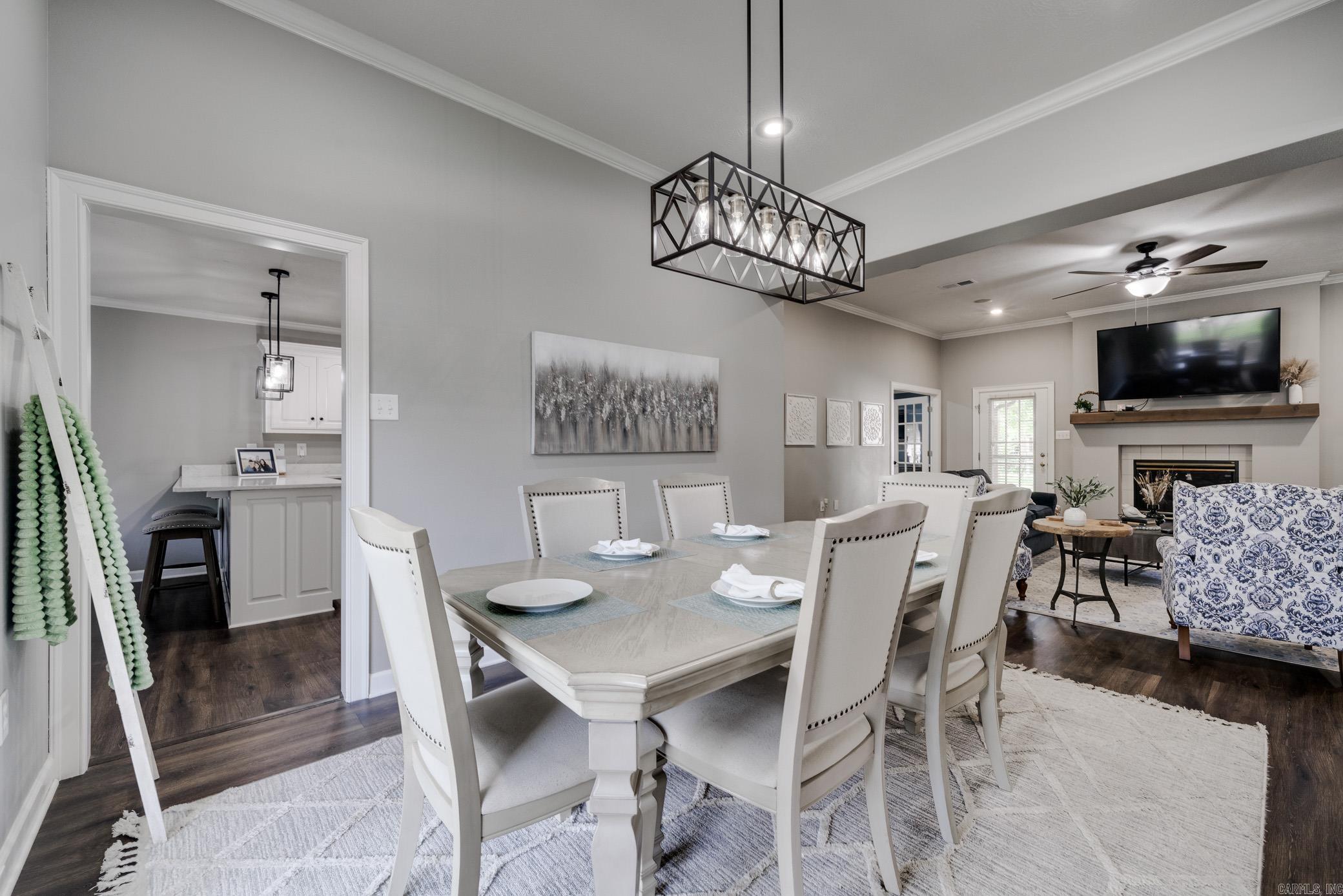 HICKORY CREEK - Residential