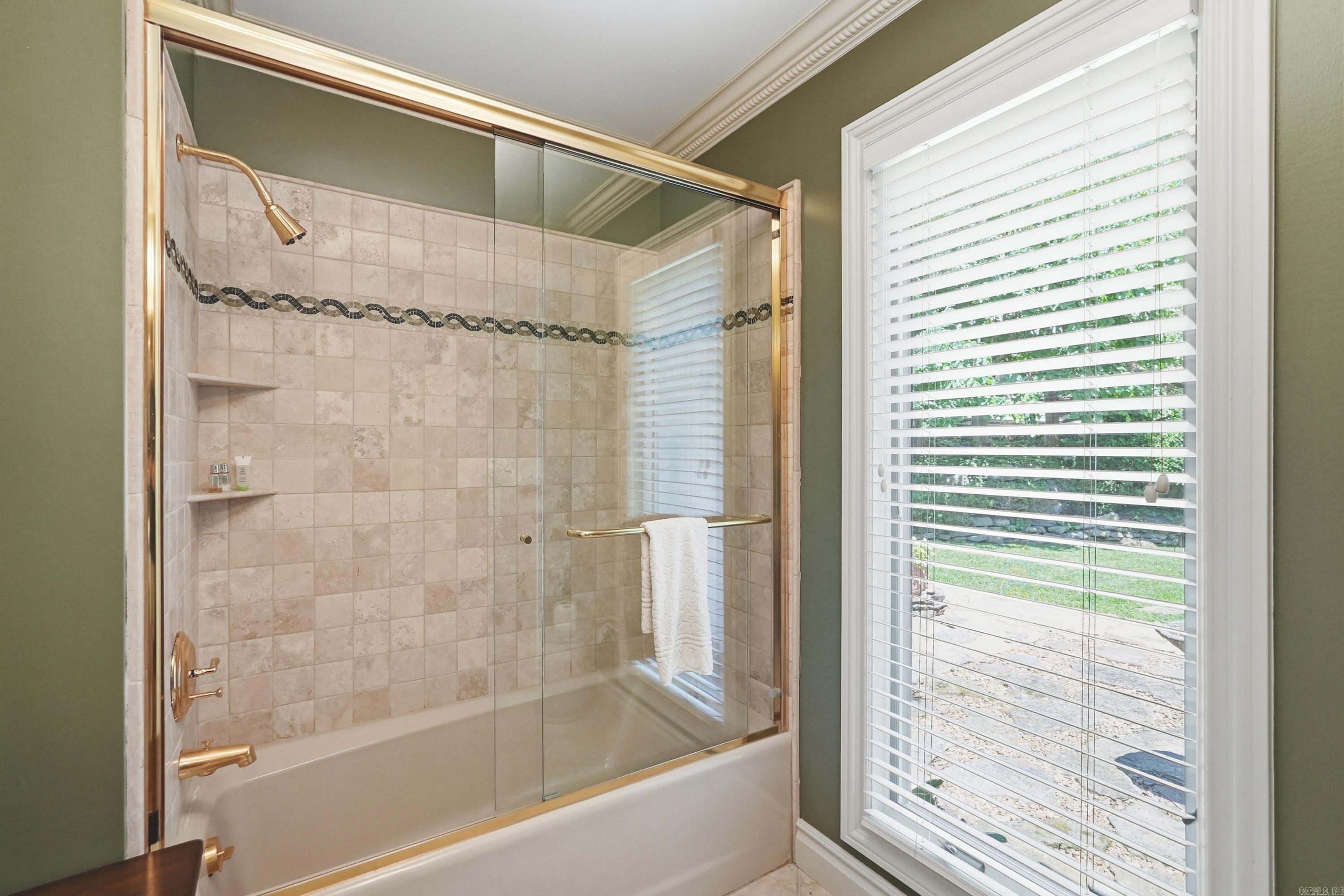 CHELSEA GLADE - Residential