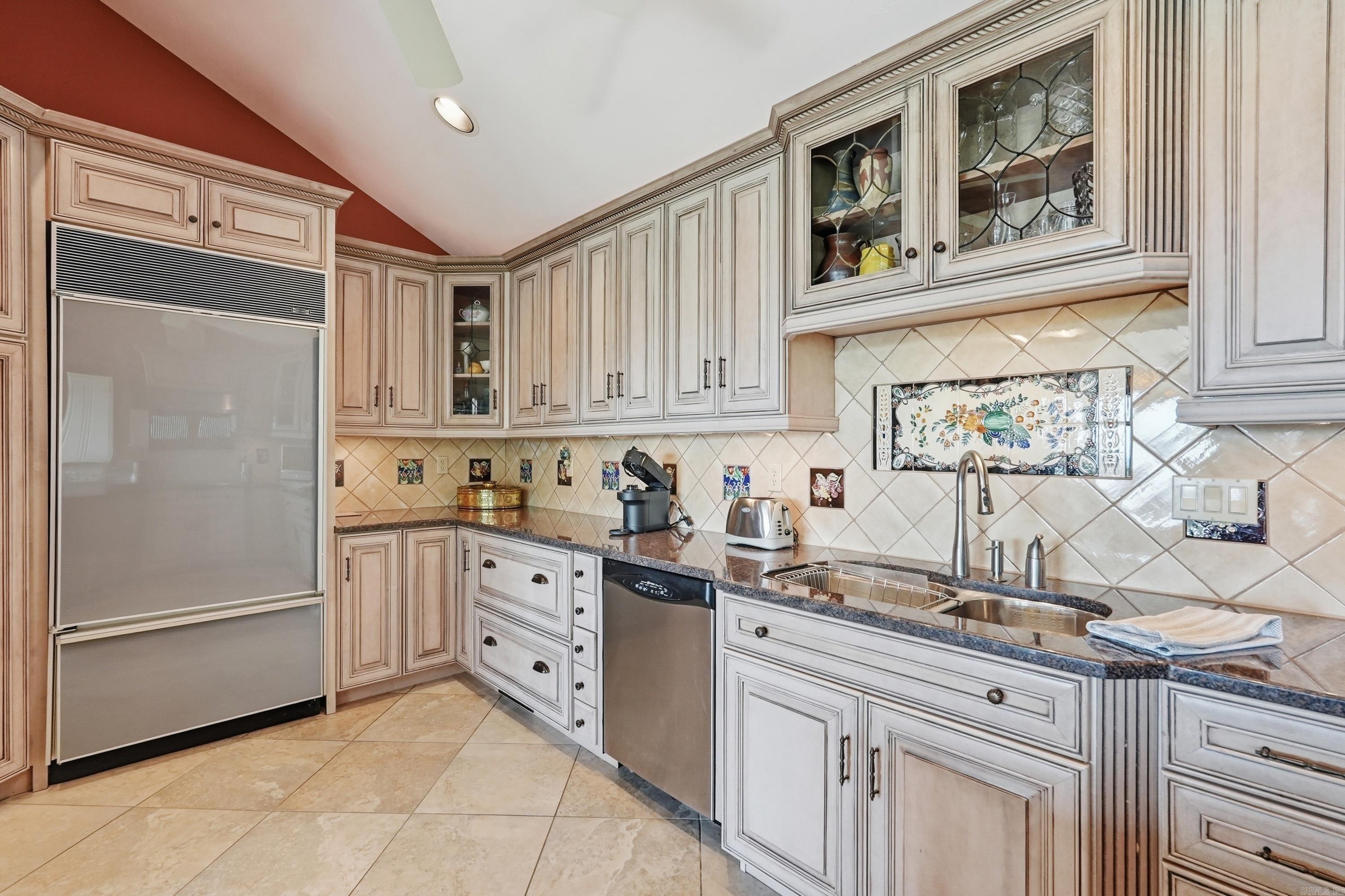 CHELSEA GLADE - Residential