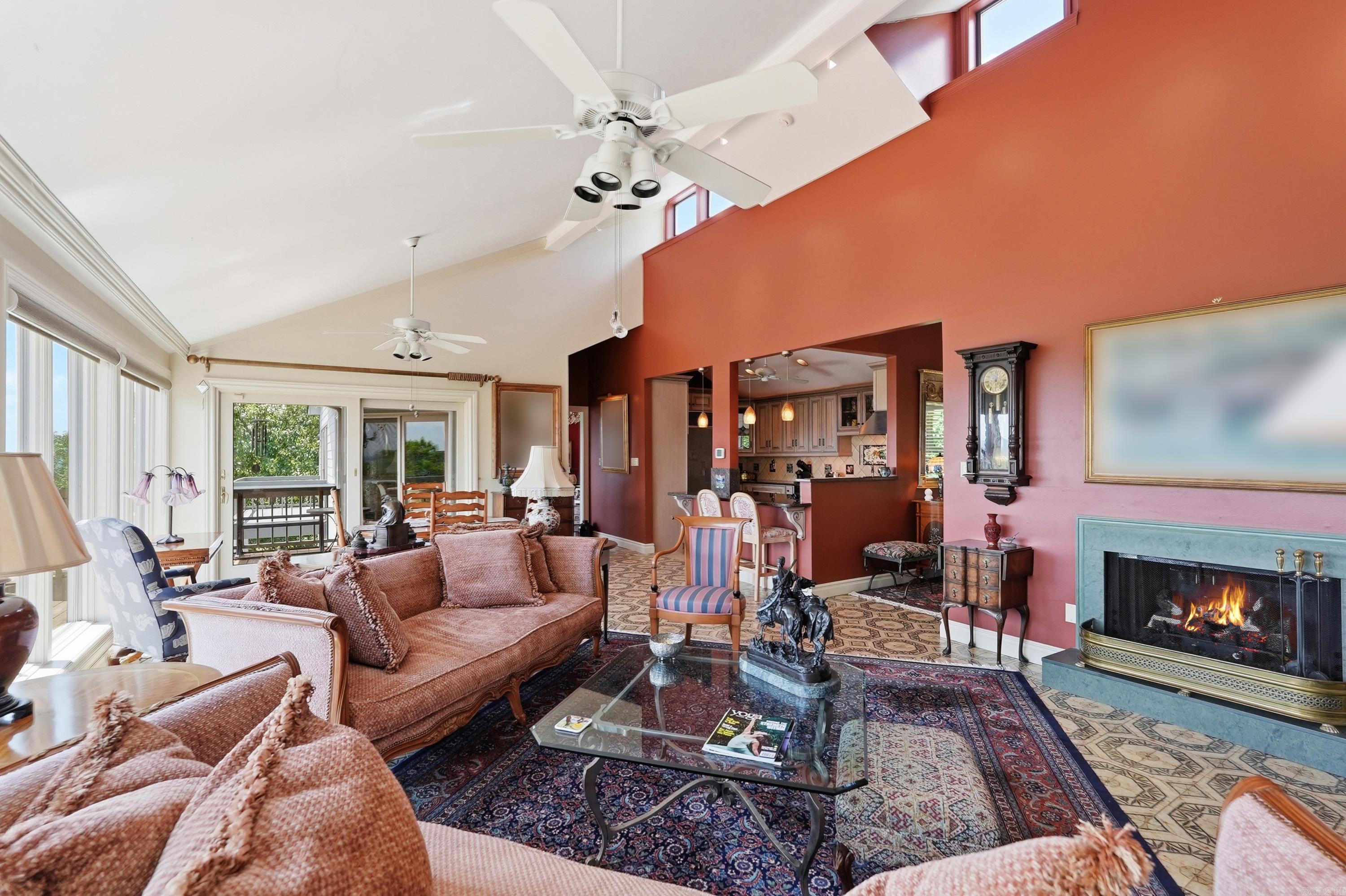 CHELSEA GLADE - Residential