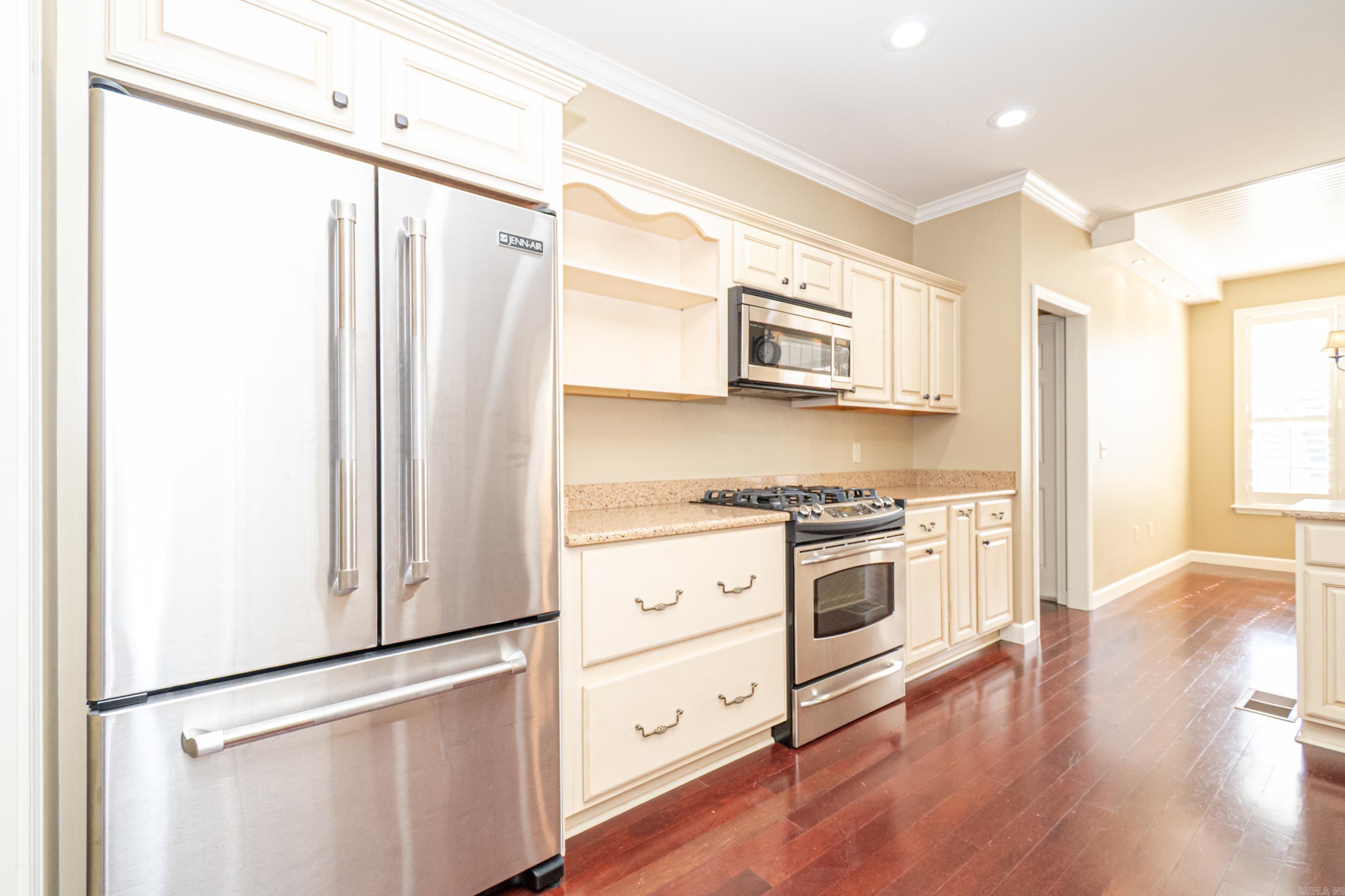 NORTHPOINTE - Residential