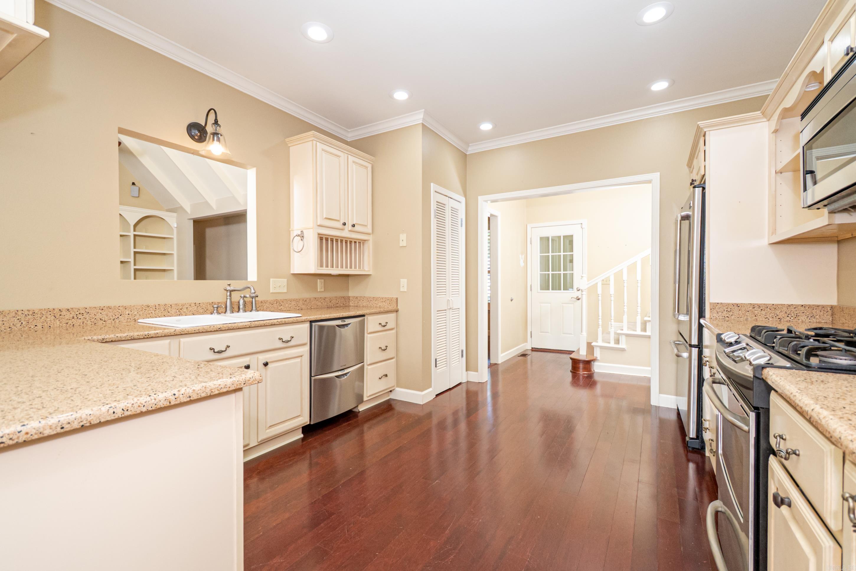 NORTHPOINTE - Residential