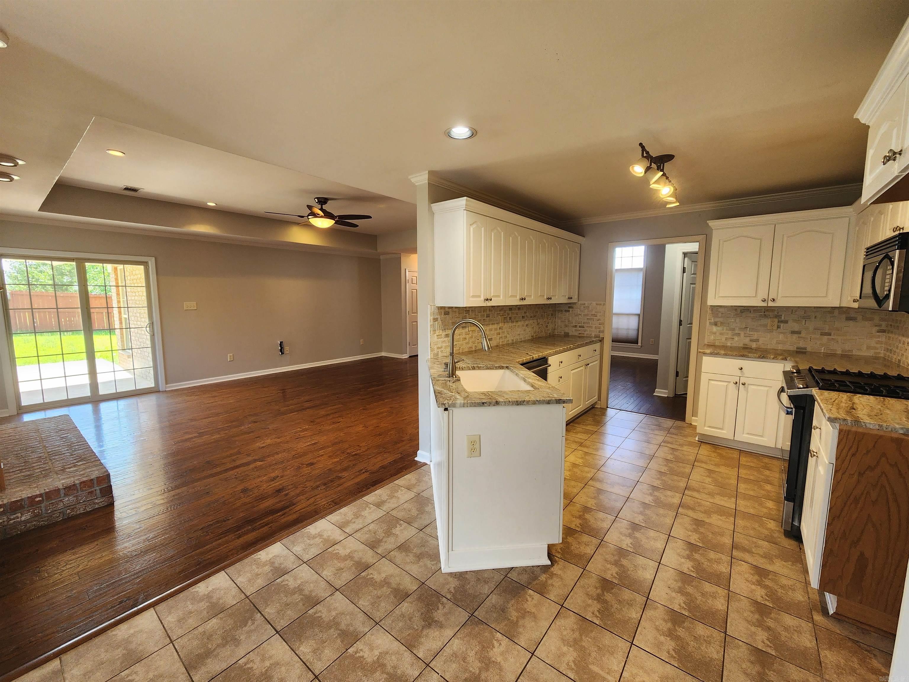 COLDWATER CREEK - Residential