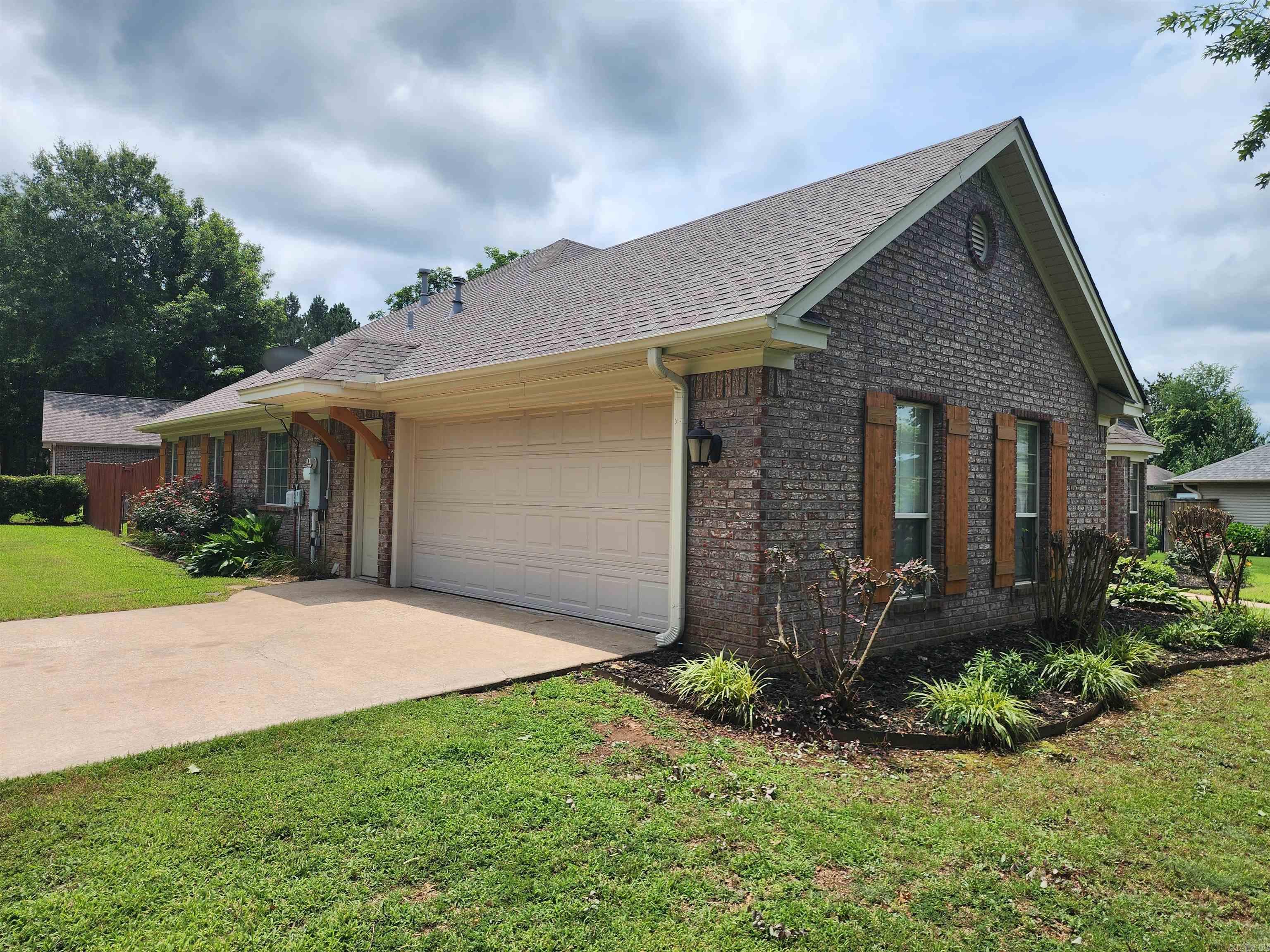COLDWATER CREEK - Residential