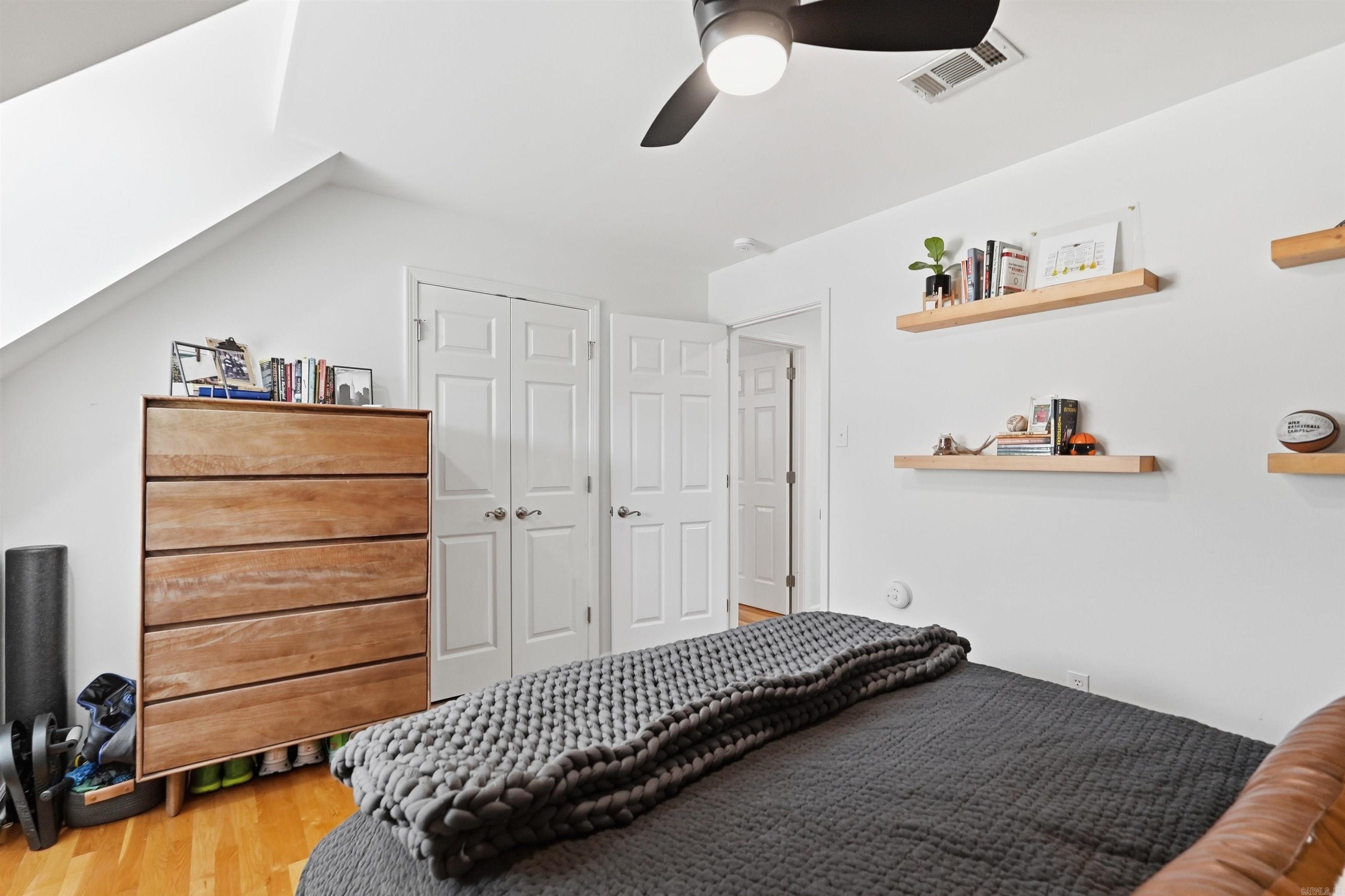 OVERBROOK - Residential