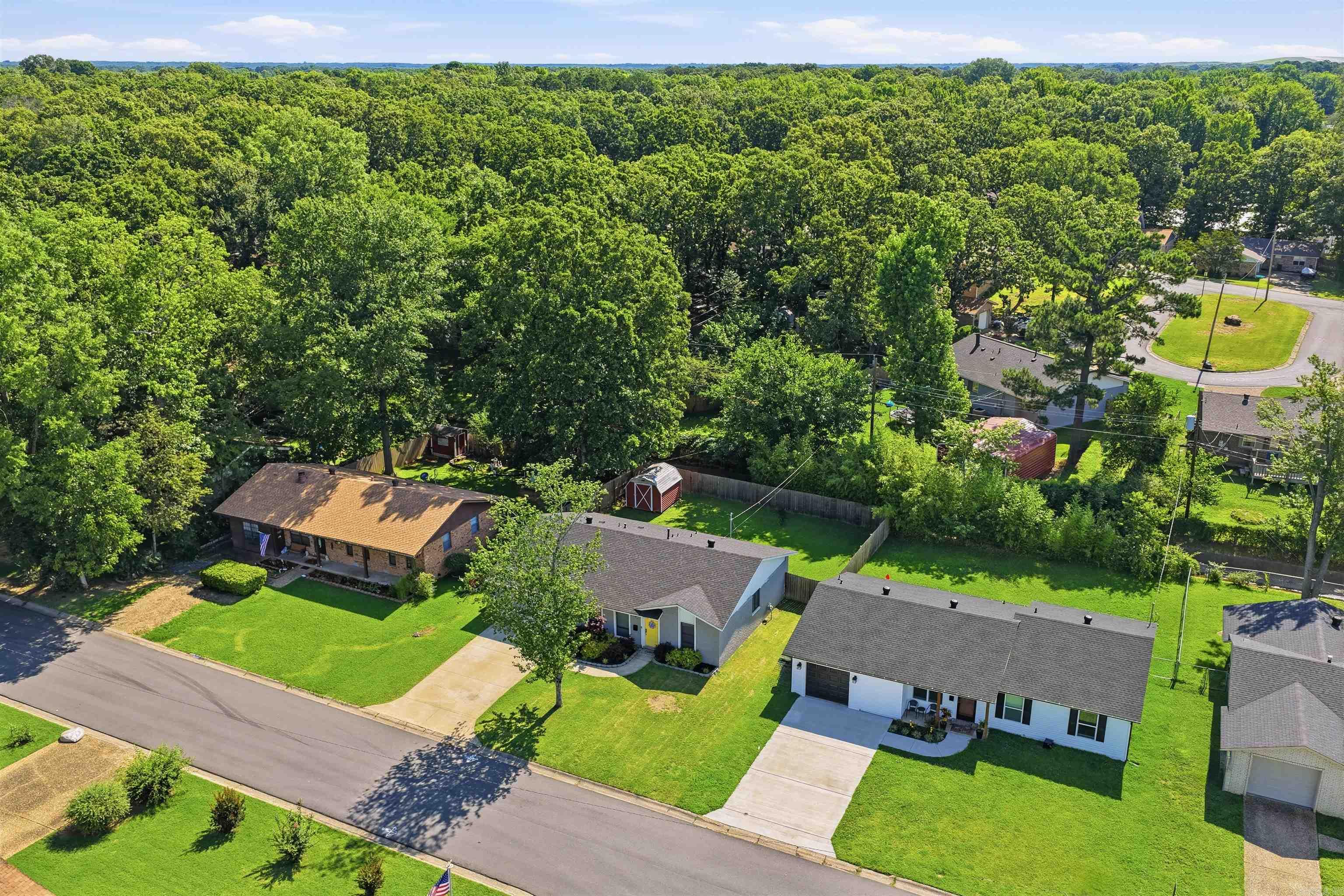 NORTH HILLS MANOR - Residential