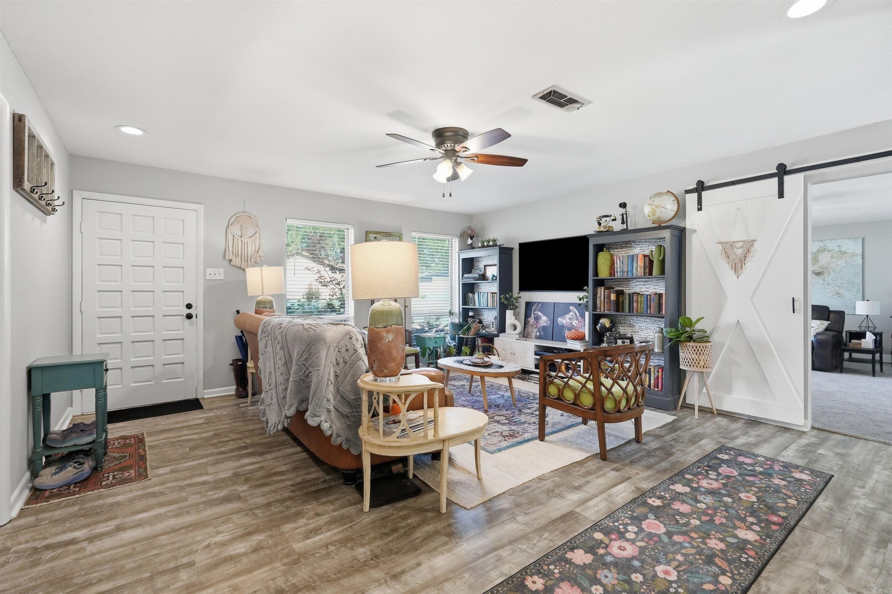 NORTH HILLS MANOR - Residential
