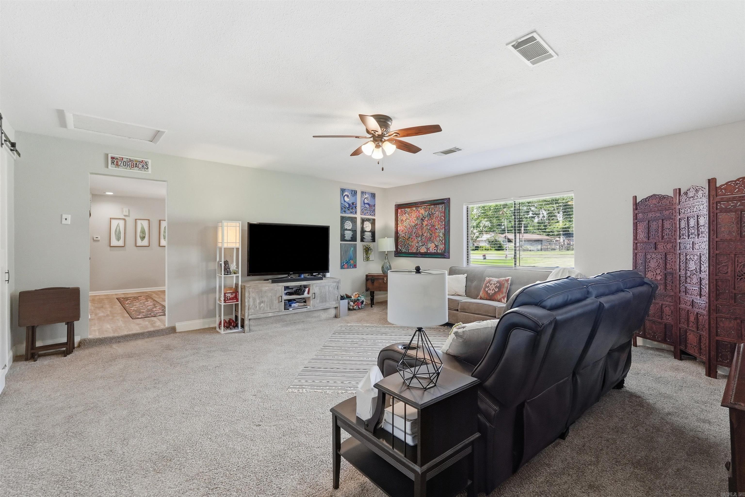 NORTH HILLS MANOR - Residential