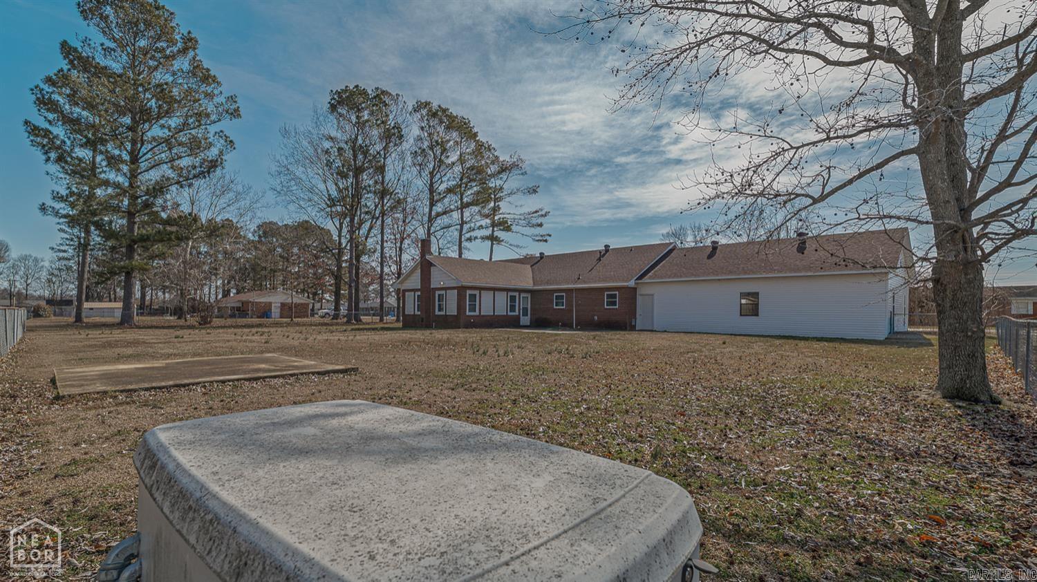 LYNNDALE - Residential