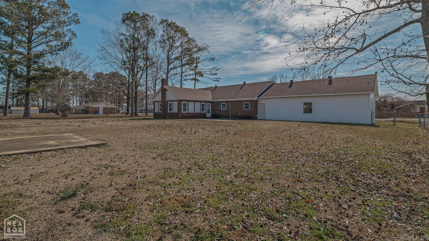 LYNNDALE - Residential