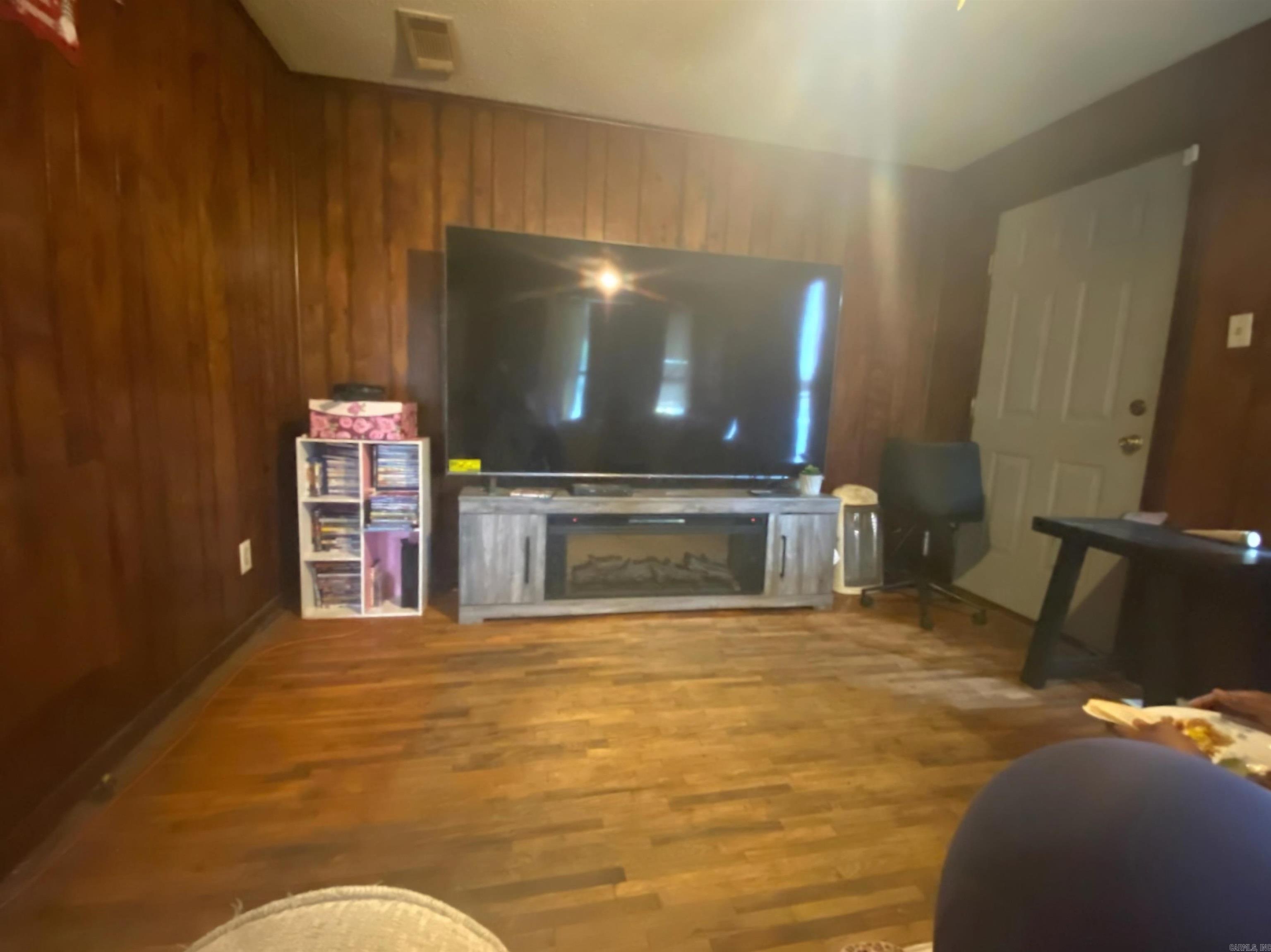 PARKDALE - Residential