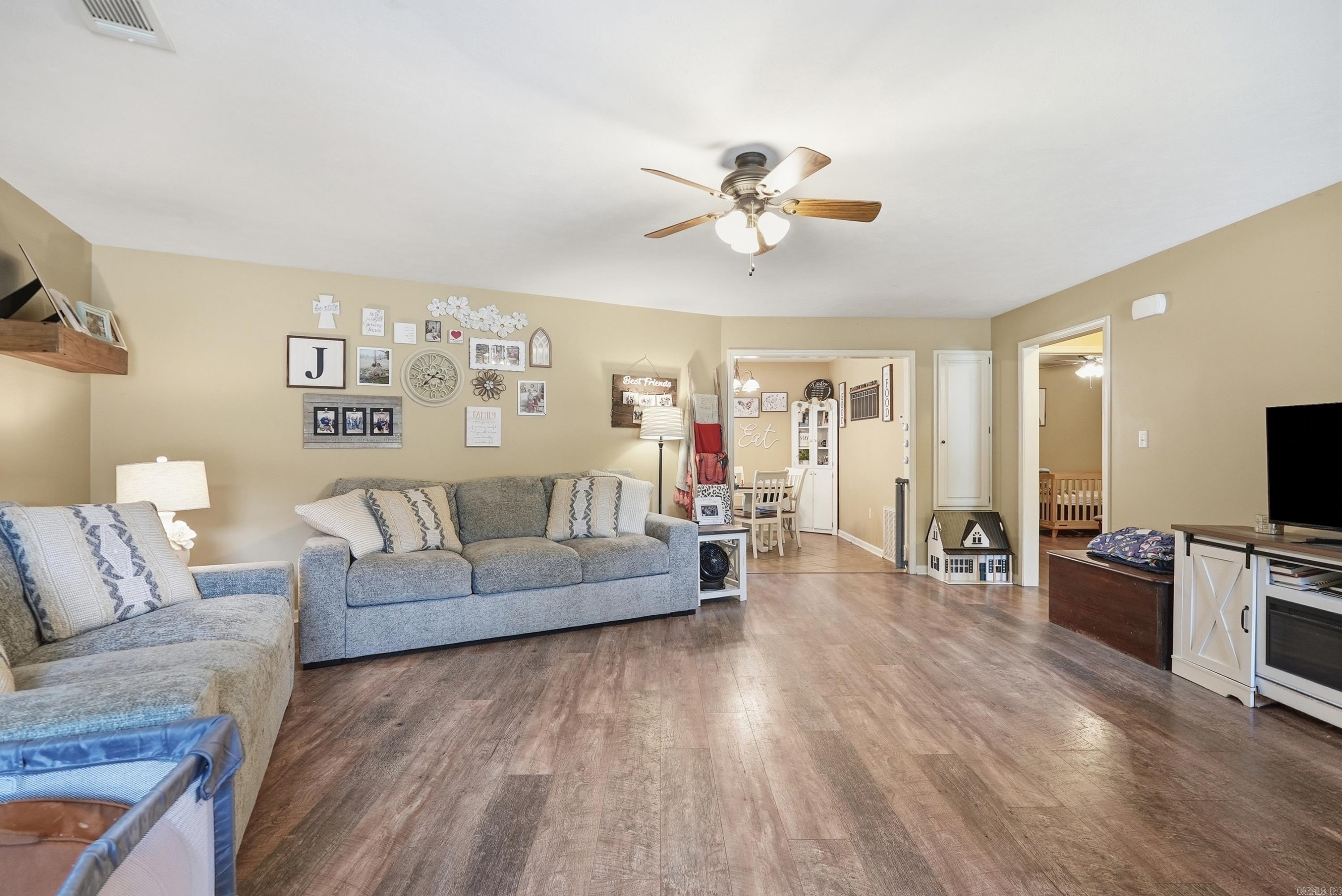 PROVIDENCE PLACE - Residential
