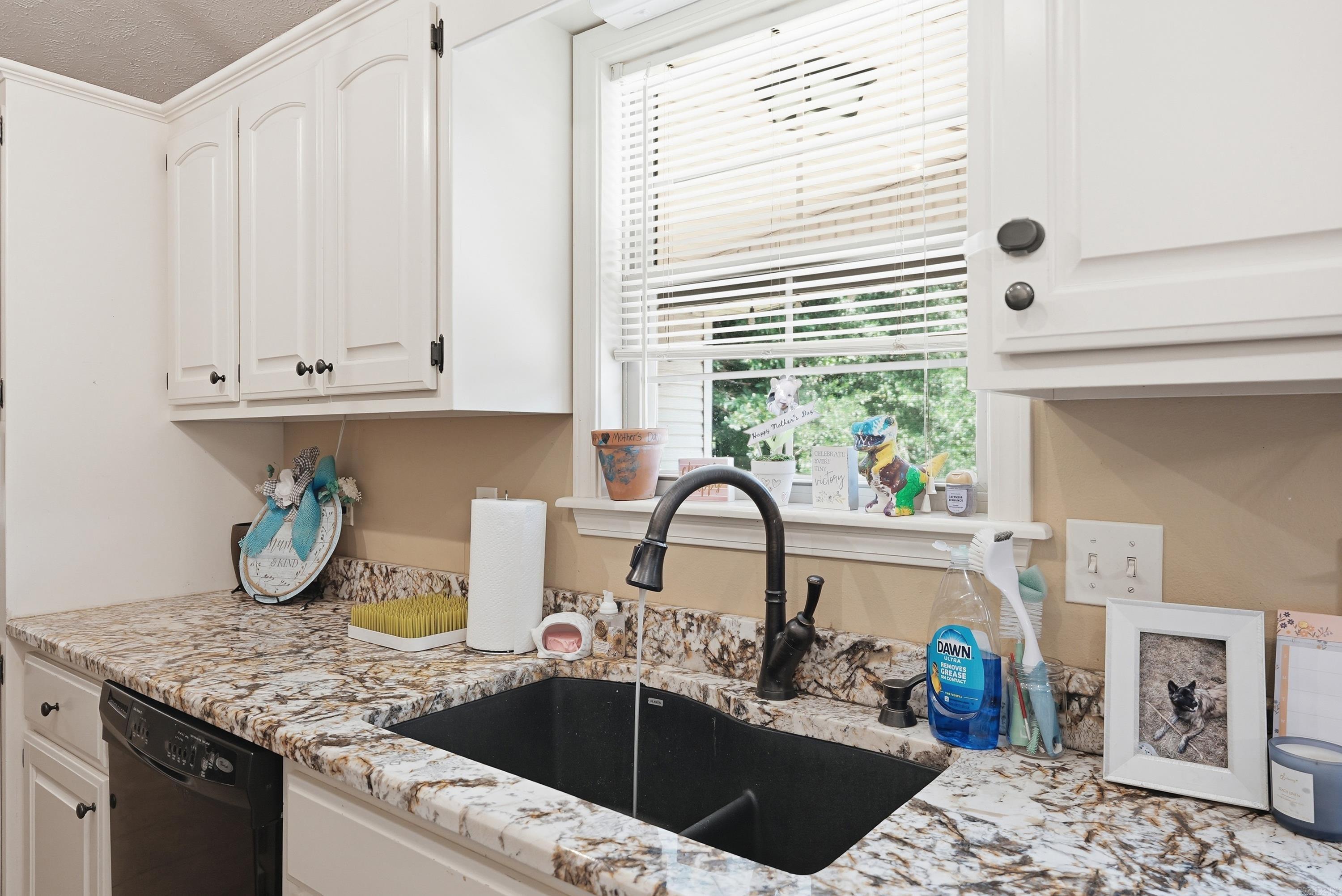 PROVIDENCE PLACE - Residential