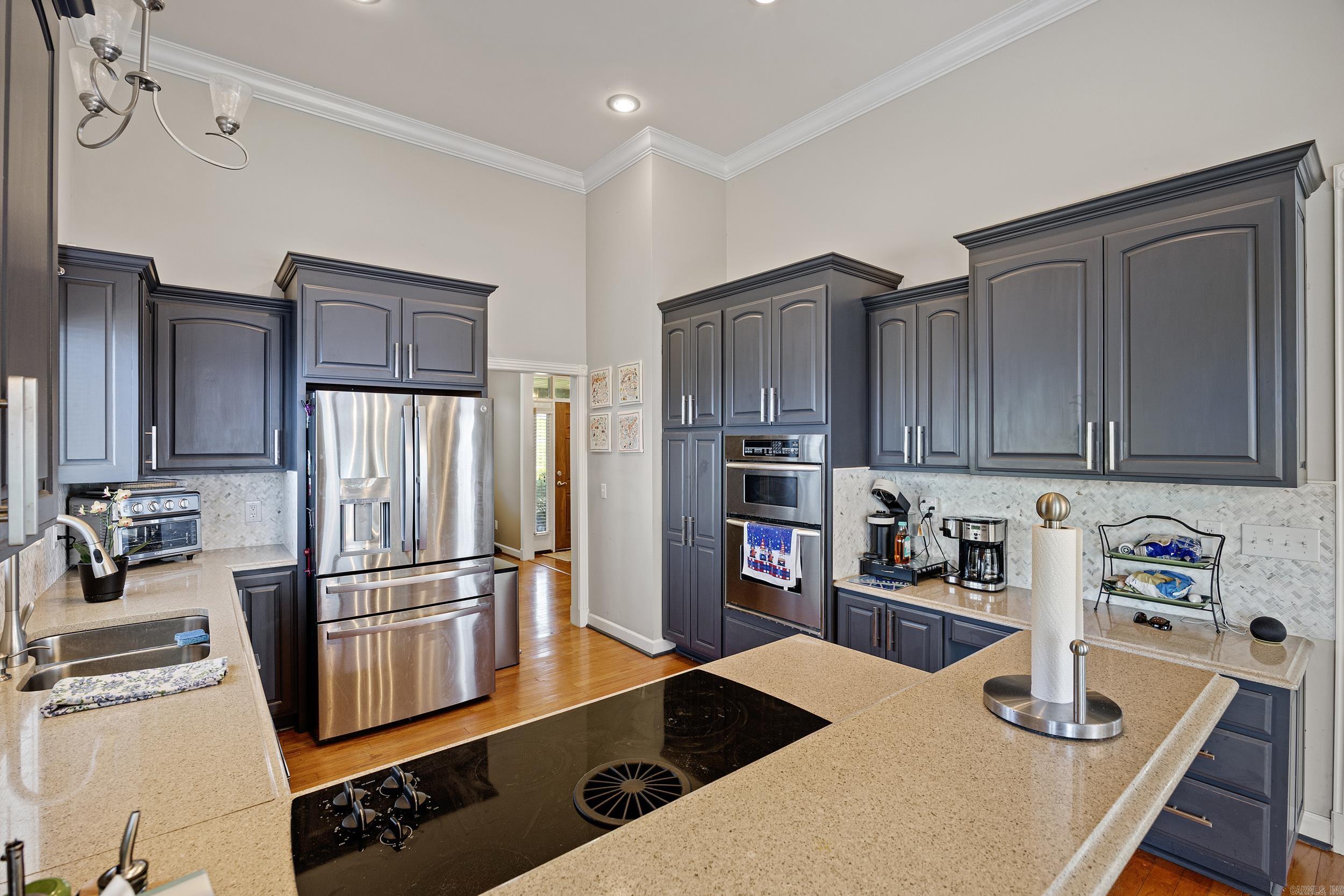 PLEASANT VIEW ESTATES - Residential