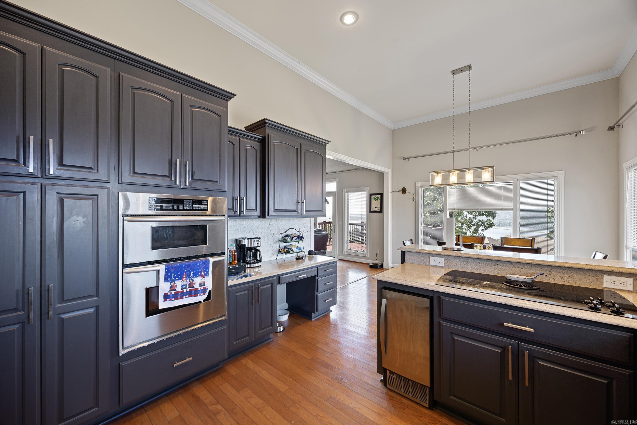 PLEASANT VIEW ESTATES - Residential