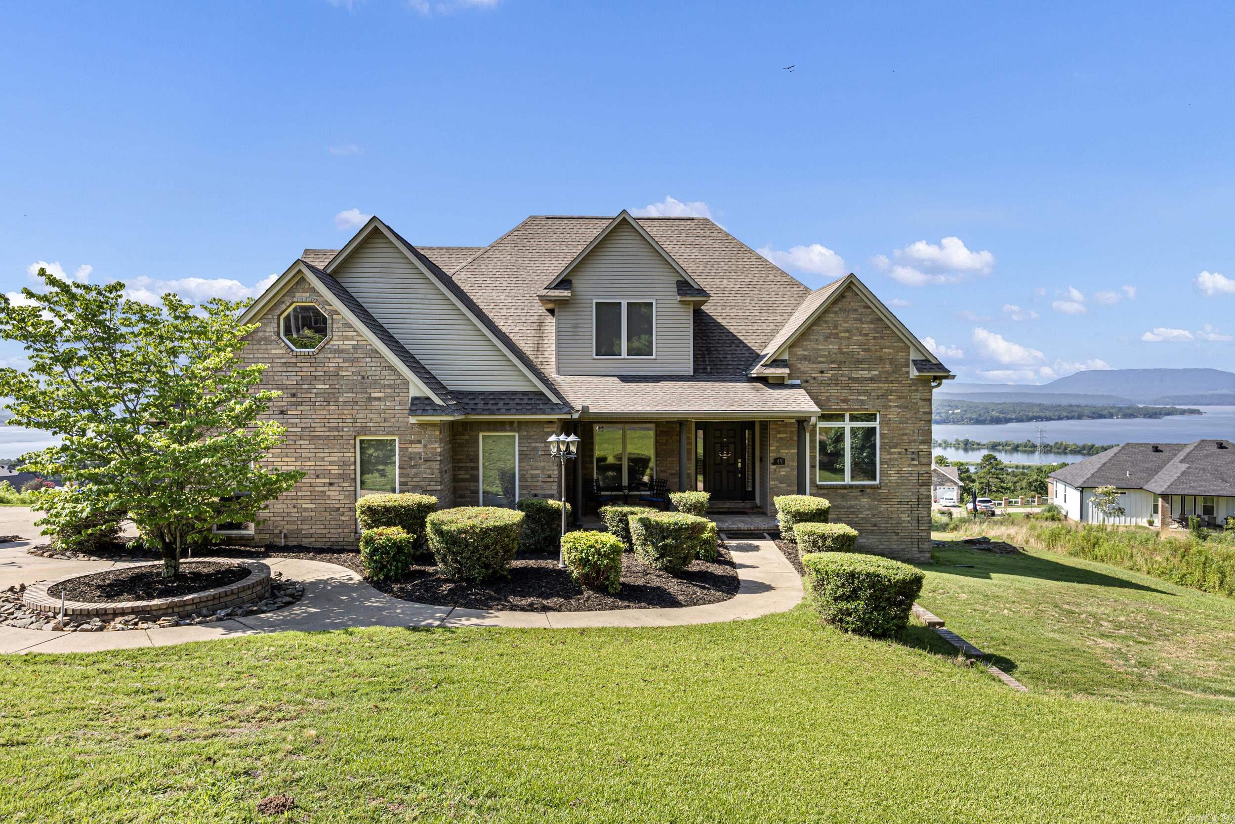PLEASANT VIEW ESTATES - Residential