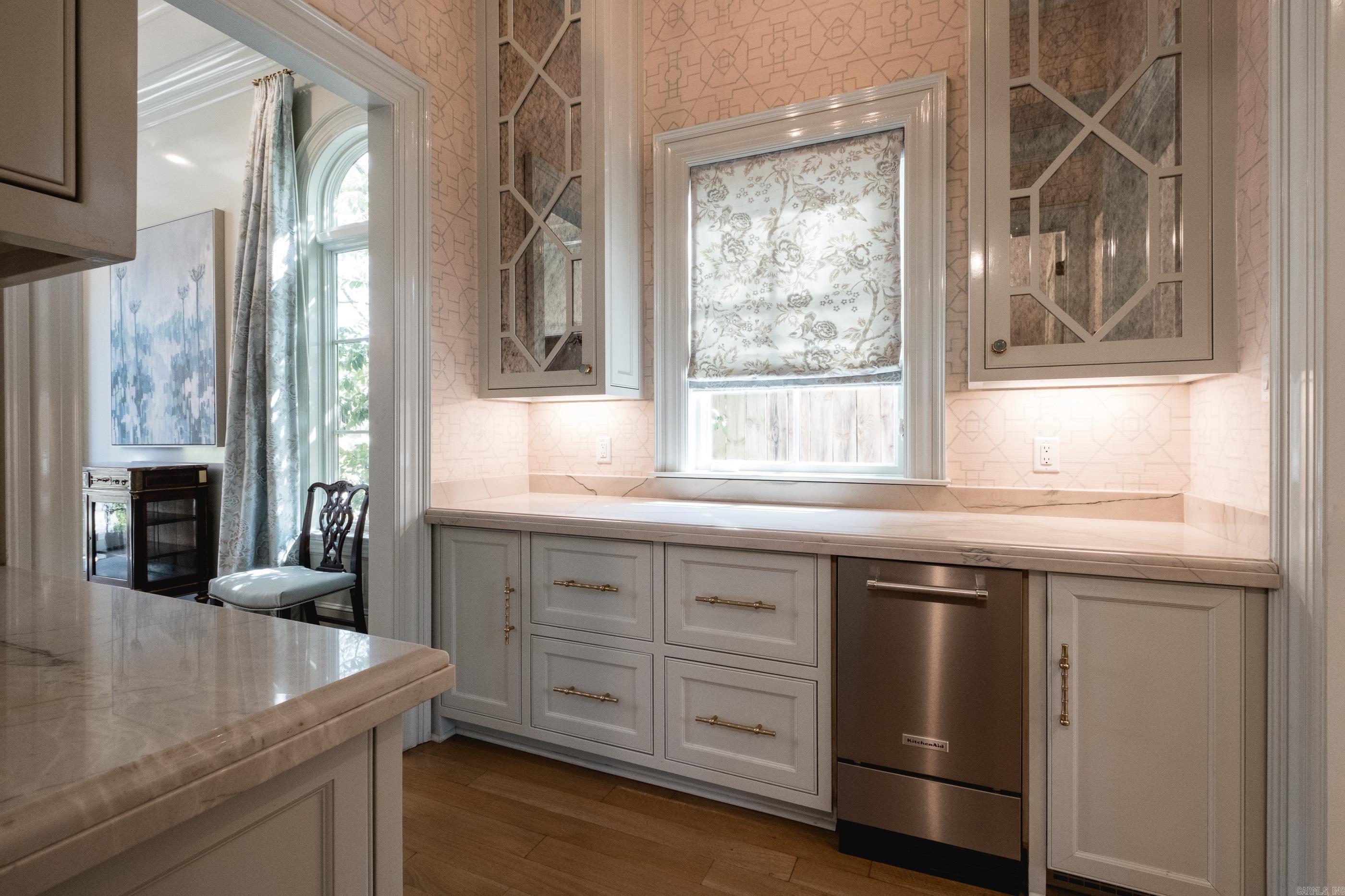 CLIFFEWOOD - Residential