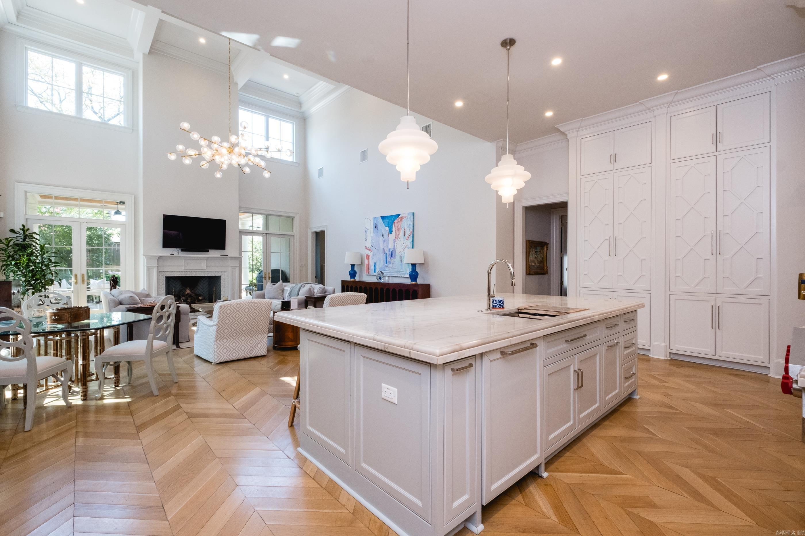 CLIFFEWOOD - Residential