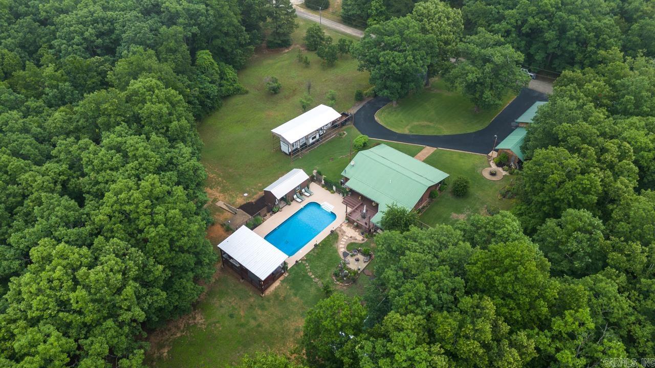 ROMANCE ACRES - Residential