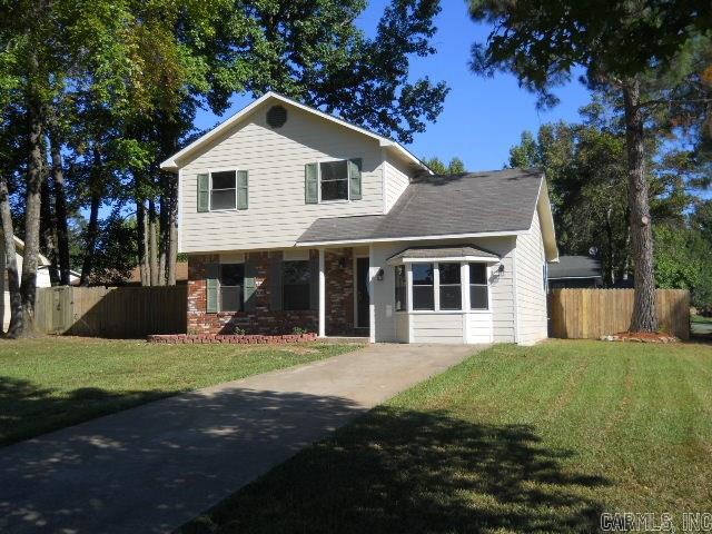 SUPERBLY REMODELED HOME! NEW STAINLESS STEEL APPLIANCES, NEW HARDWOOD FLOORS, NEW CARPET IN BEDROOMS, FRESHLY PAINTED. NEW FULLY FENCED BACK YARD. HOME WARRANTY FURNISHED BY SELLER. QUALITY WORK FOR GREAT PRICE! COME SEE!