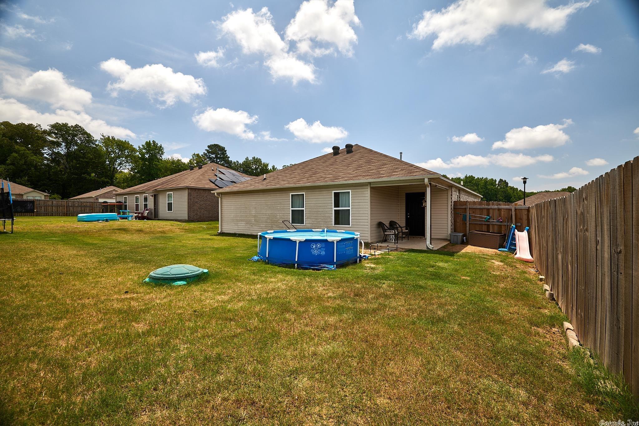 MEADOWS EDGE - Residential