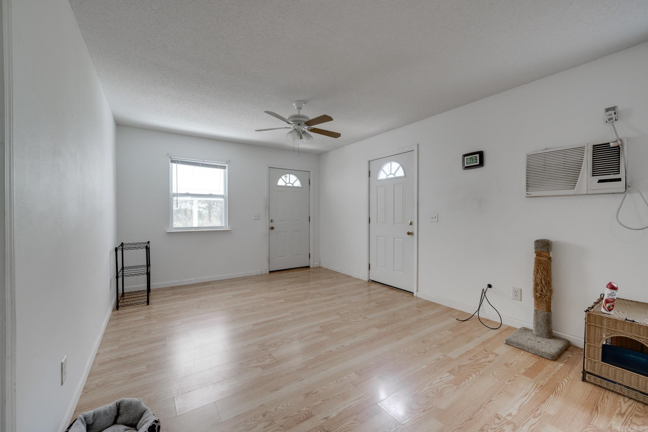 HAPPY VALLEY - Residential