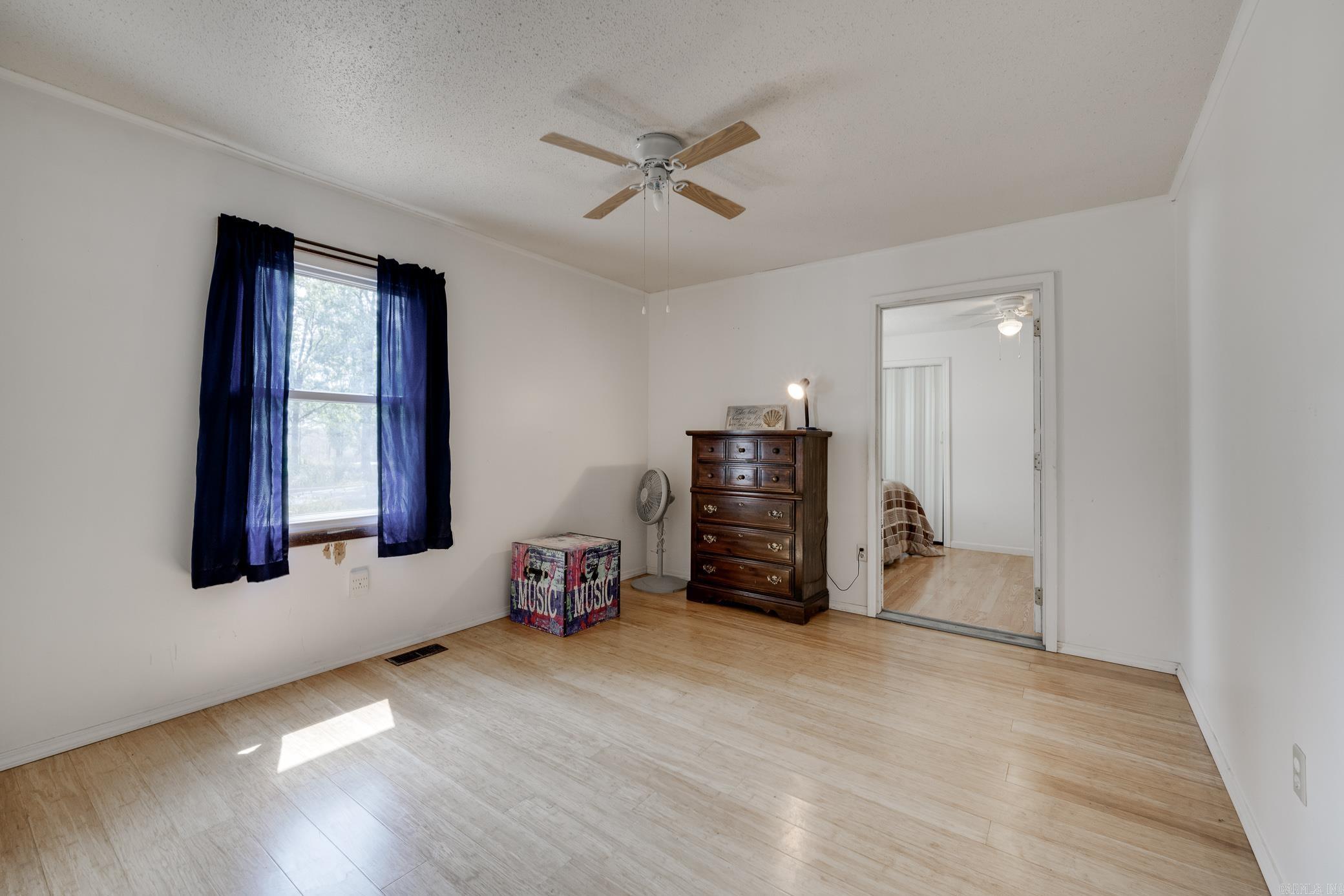 HAPPY VALLEY - Residential
