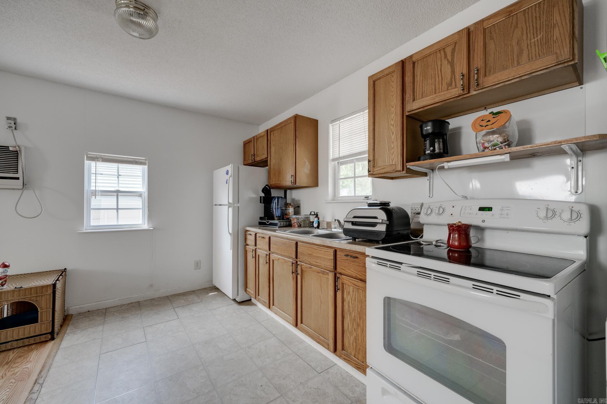 HAPPY VALLEY - Residential