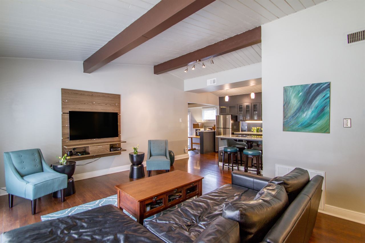 KINGWOOD PLACE - Residential
