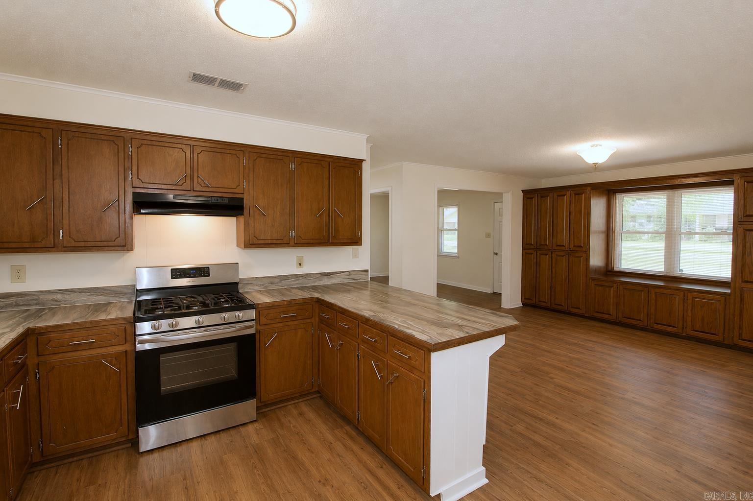 TOLER - Residential