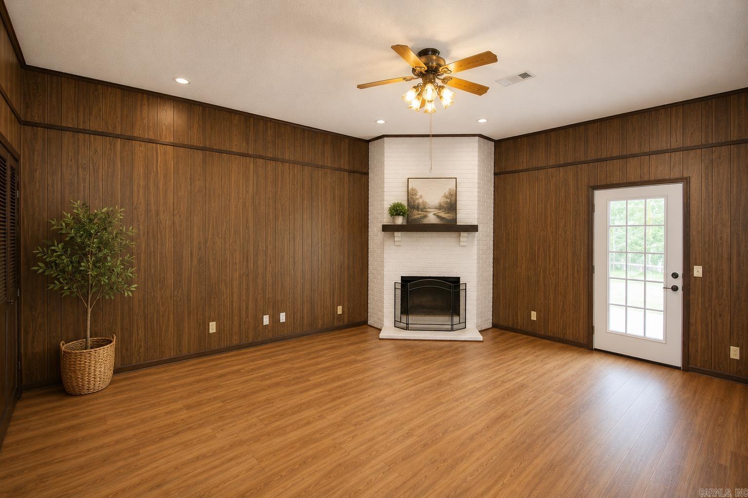 TOLER - Residential