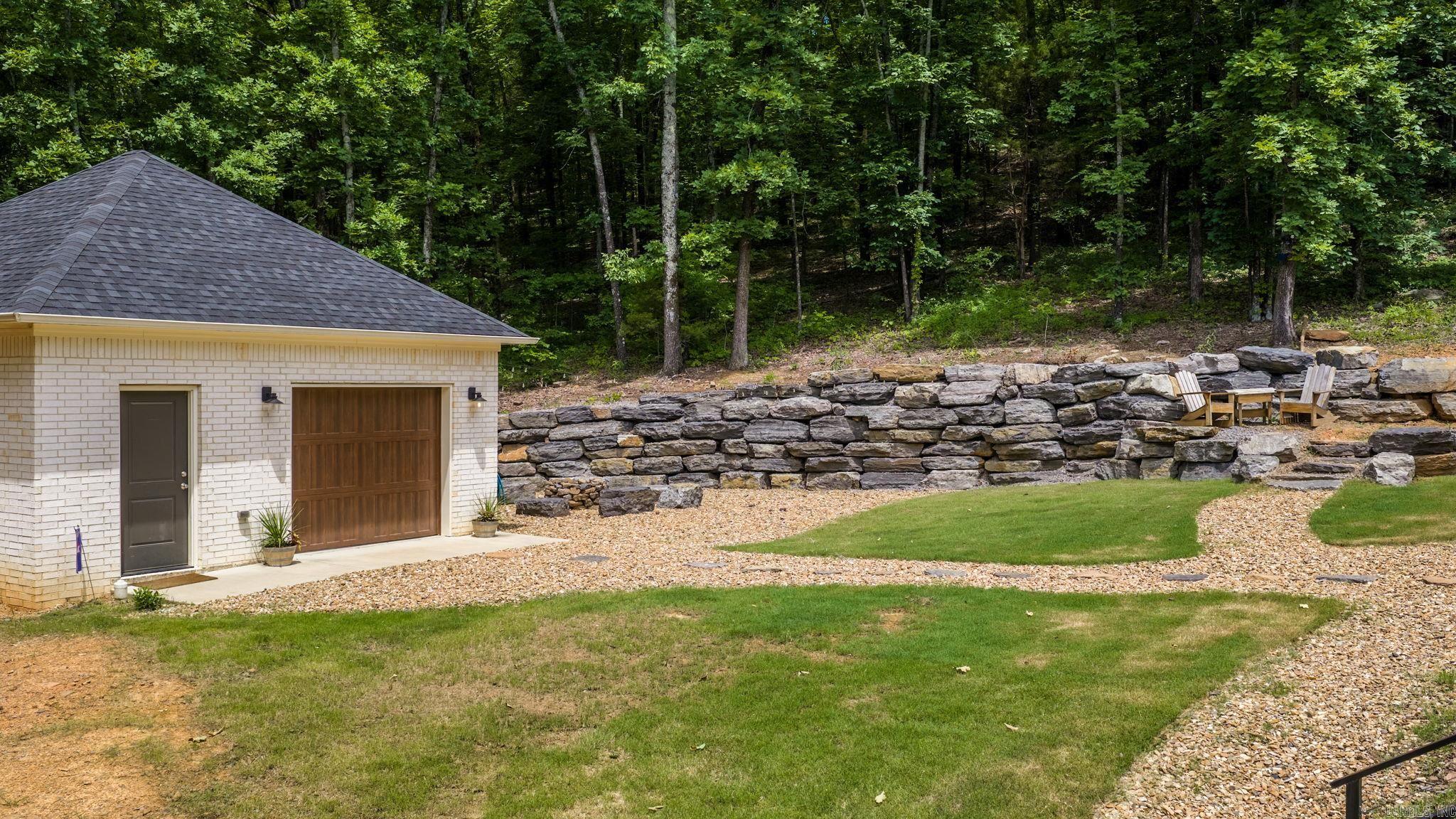 EAGLE RIDGE ESTATES - Residential