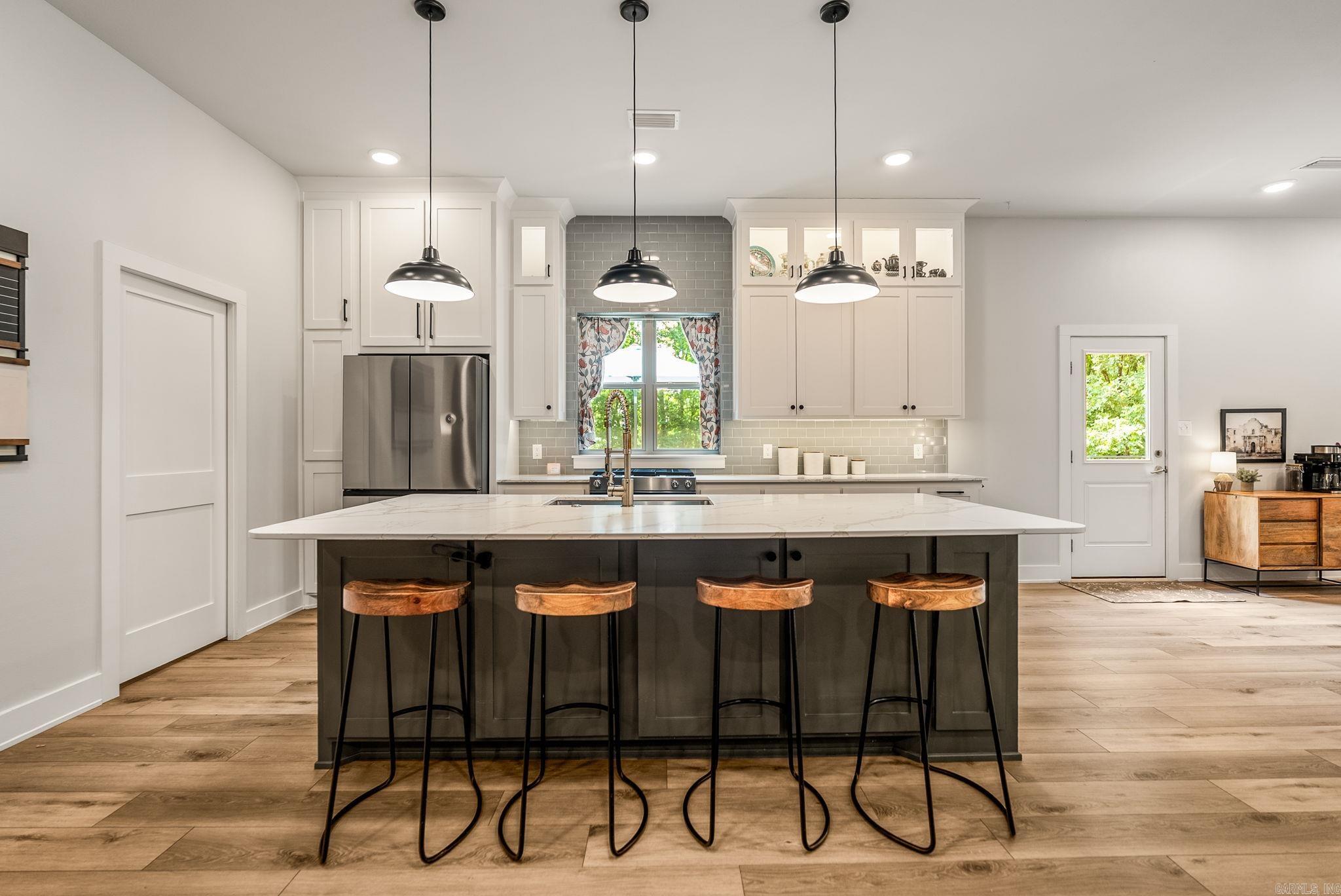 EAGLE RIDGE ESTATES - Residential