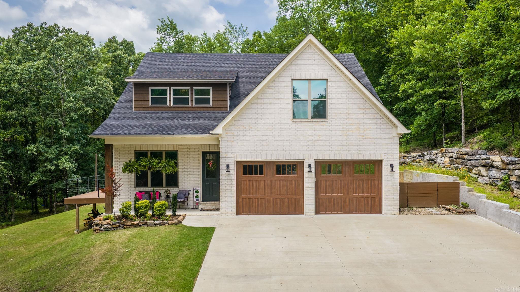 EAGLE RIDGE ESTATES - Residential