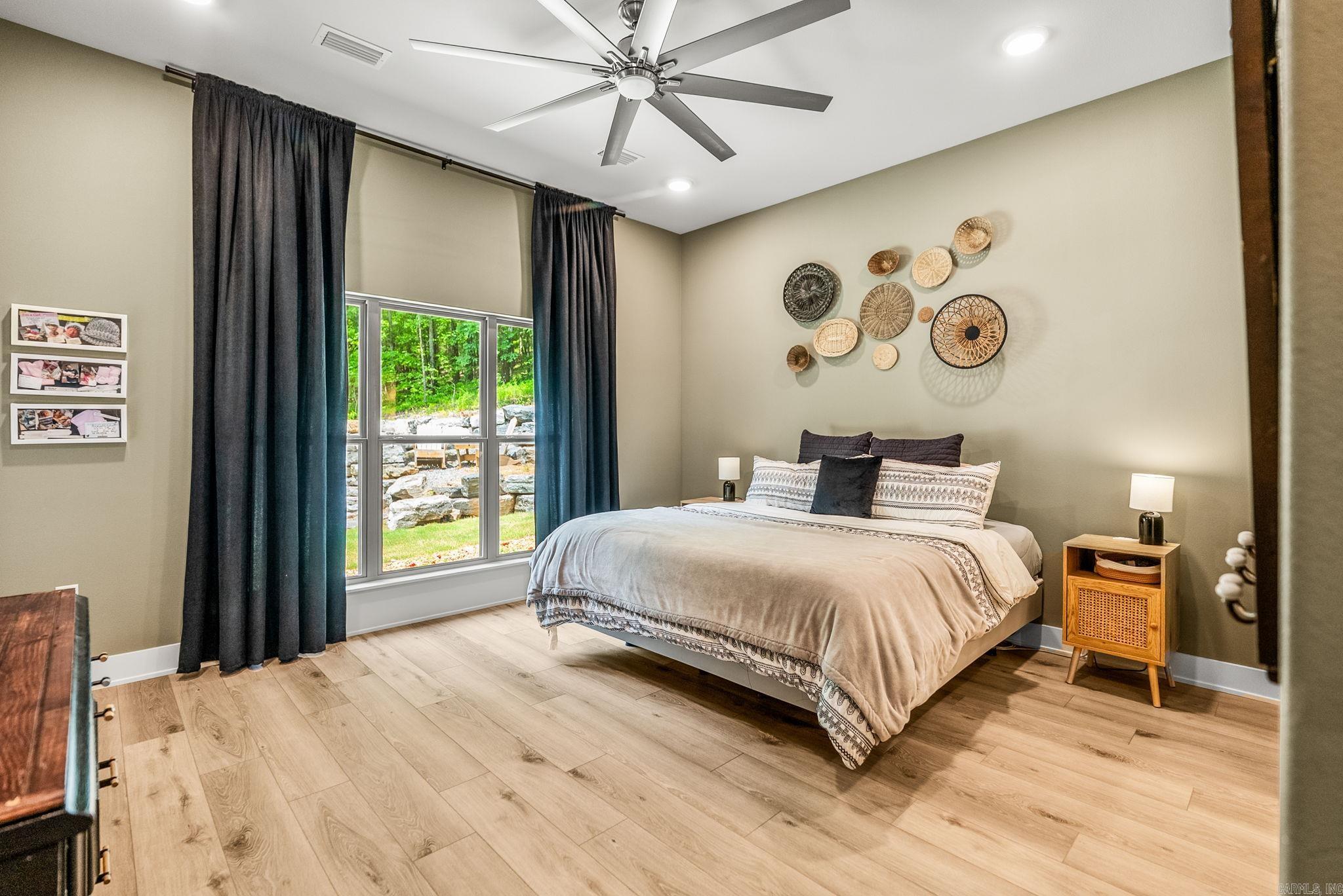 EAGLE RIDGE ESTATES - Residential